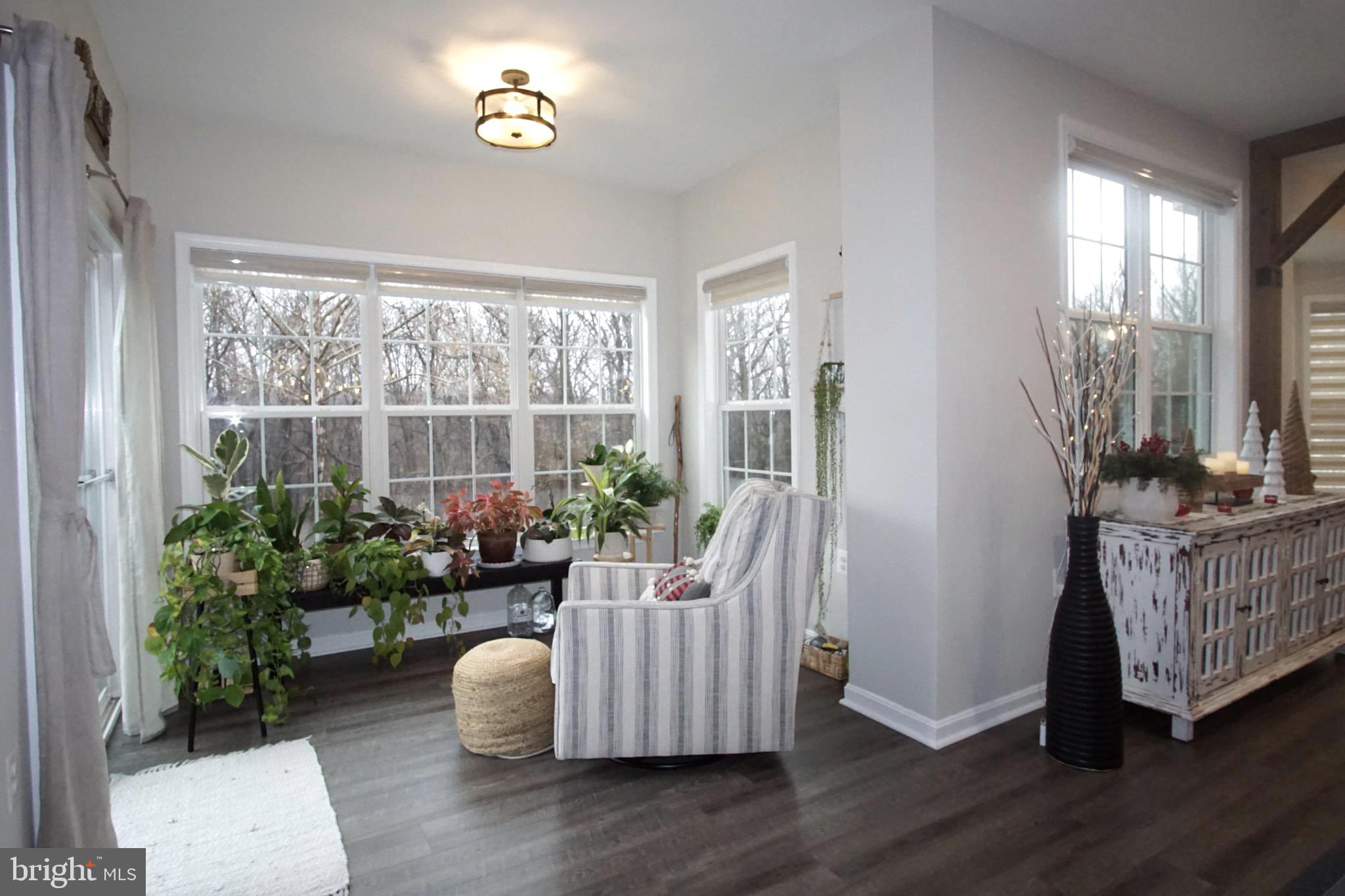 LAKE POINT ROUND HILL - Residential Lease