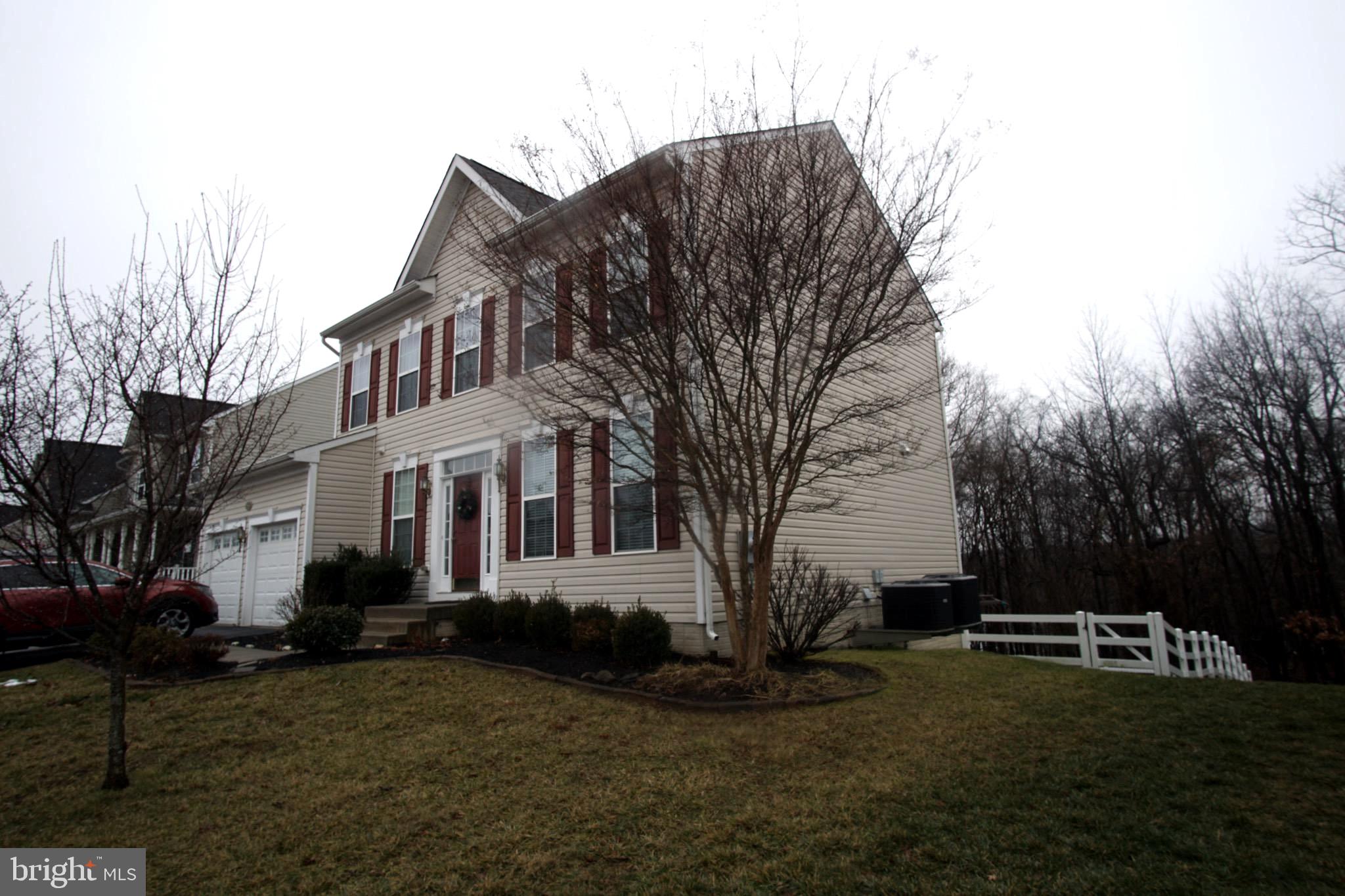 LAKE POINT ROUND HILL - Residential Lease