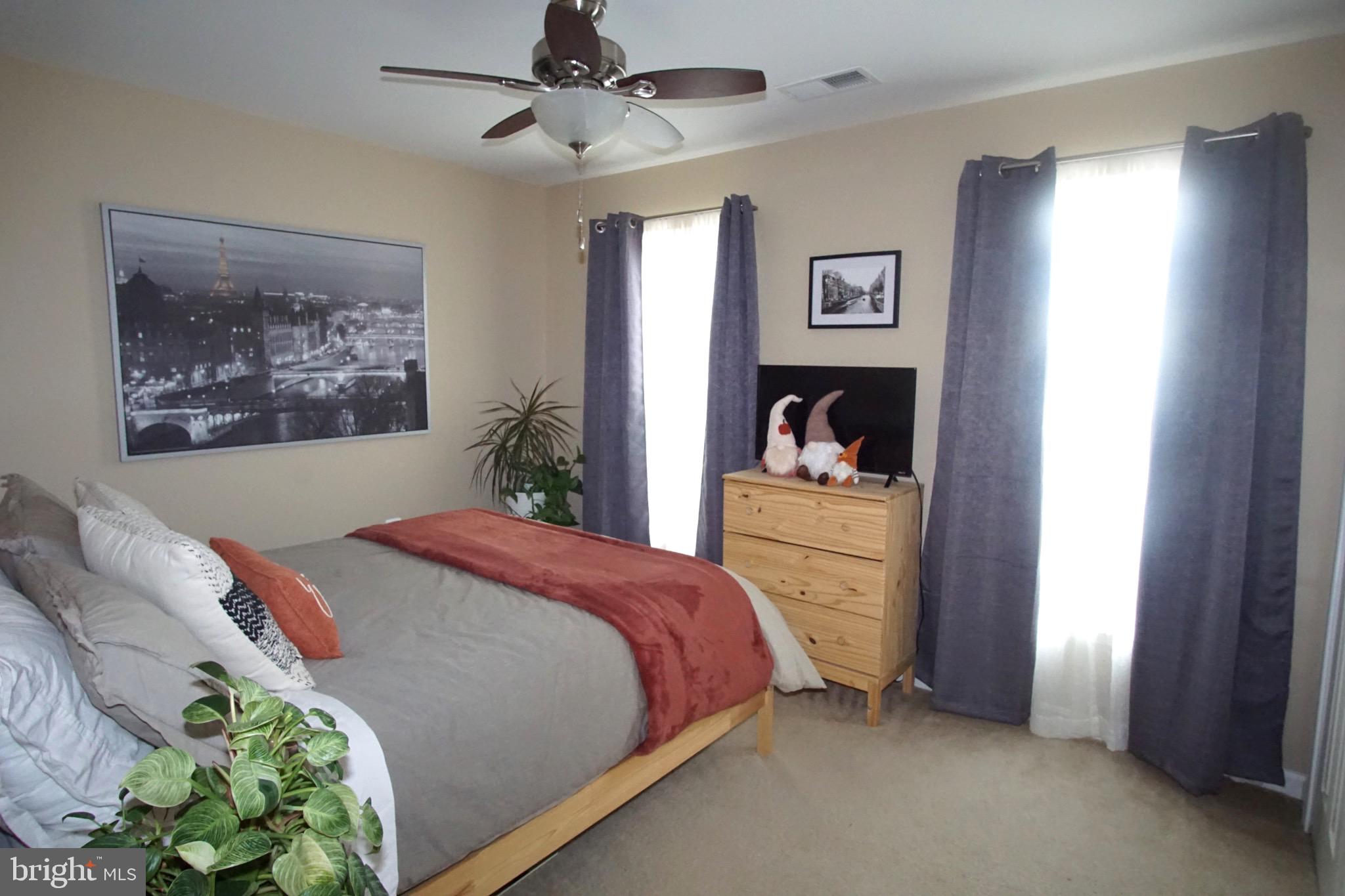 LAKE POINT ROUND HILL - Residential Lease