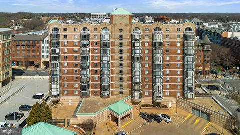 Photo of 24 Courthouse Square #611, ROCKVILLE, MD 20850 (MLS # MDMC2223006)