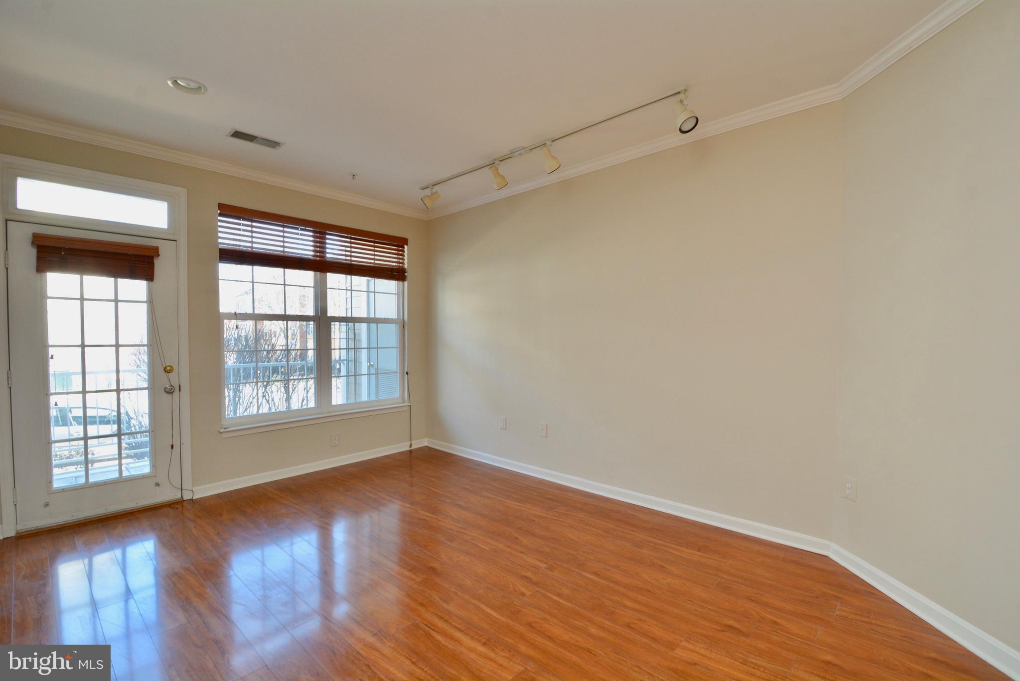 WESTBRIAR CONDOMINIUMS - Residential Lease