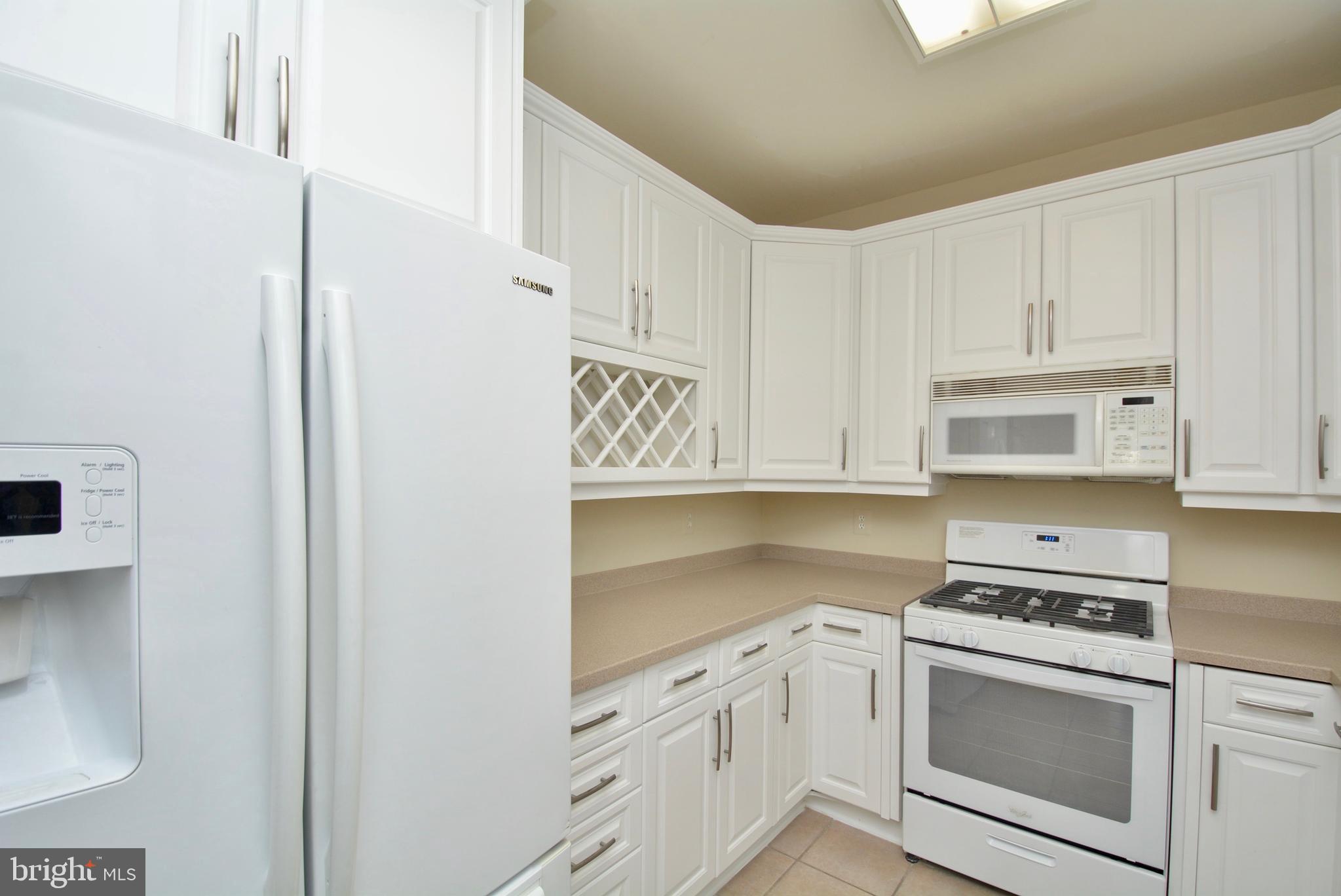 WESTBRIAR CONDOMINIUMS - Residential Lease