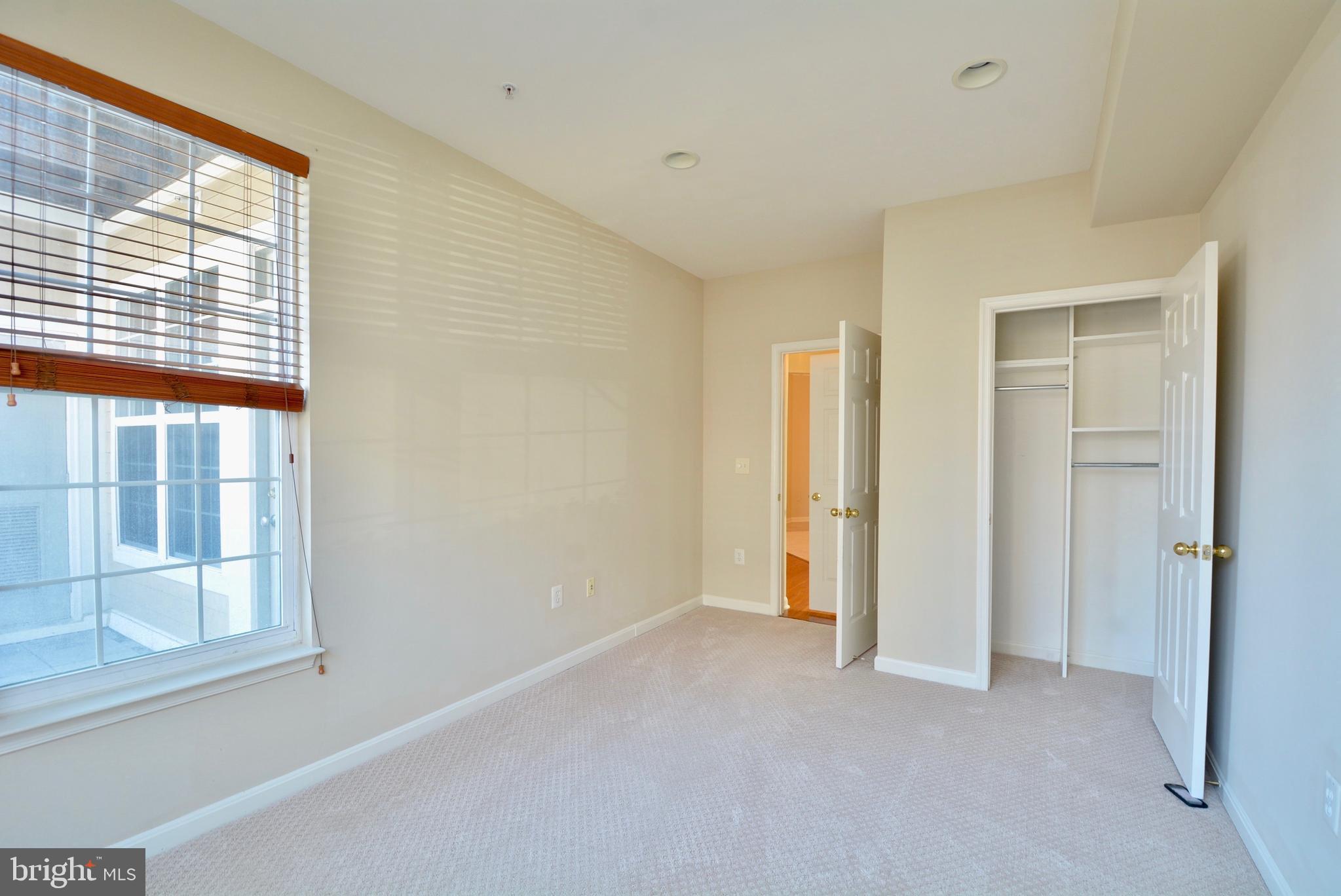 WESTBRIAR CONDOMINIUMS - Residential Lease