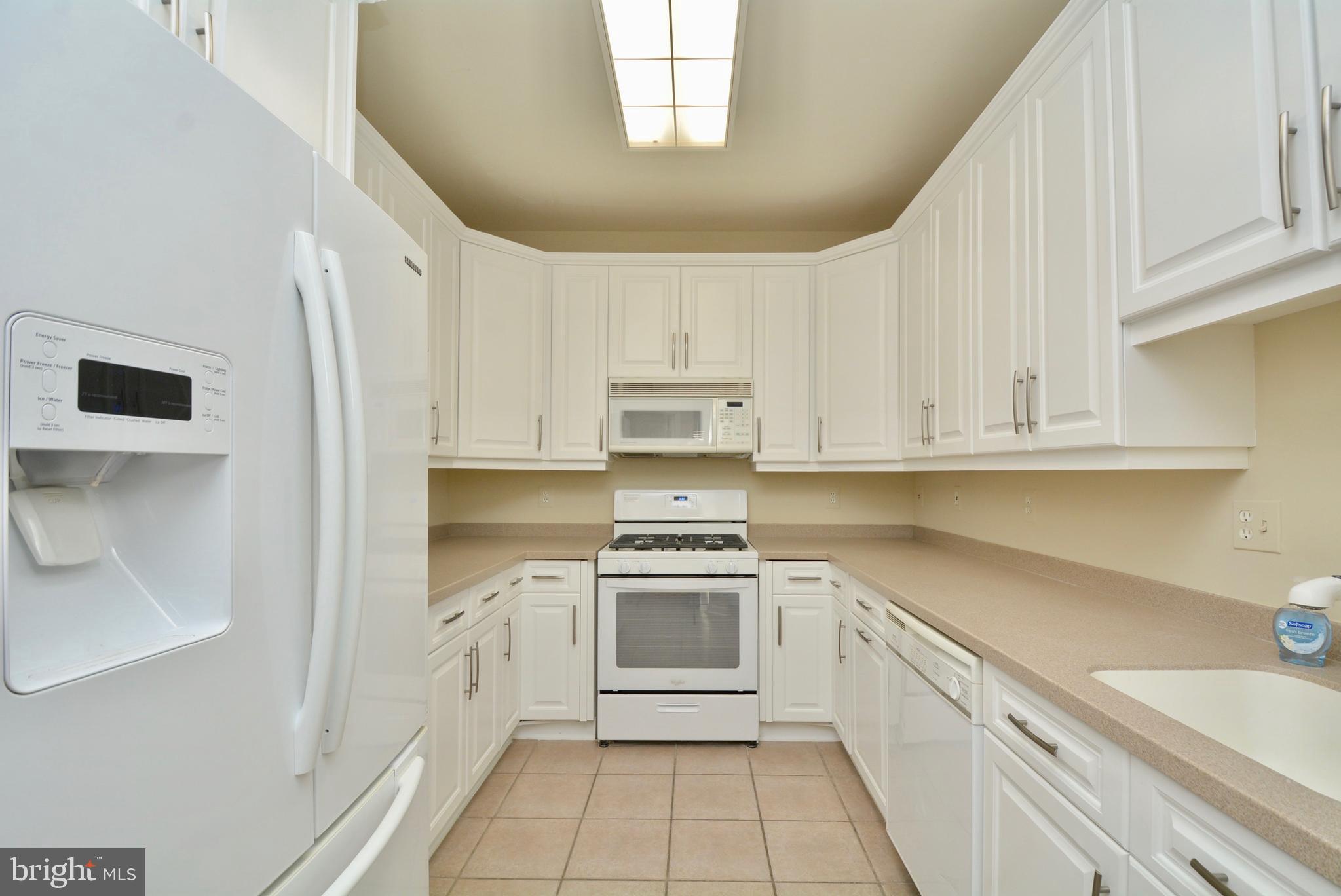 WESTBRIAR CONDOMINIUMS - Residential Lease