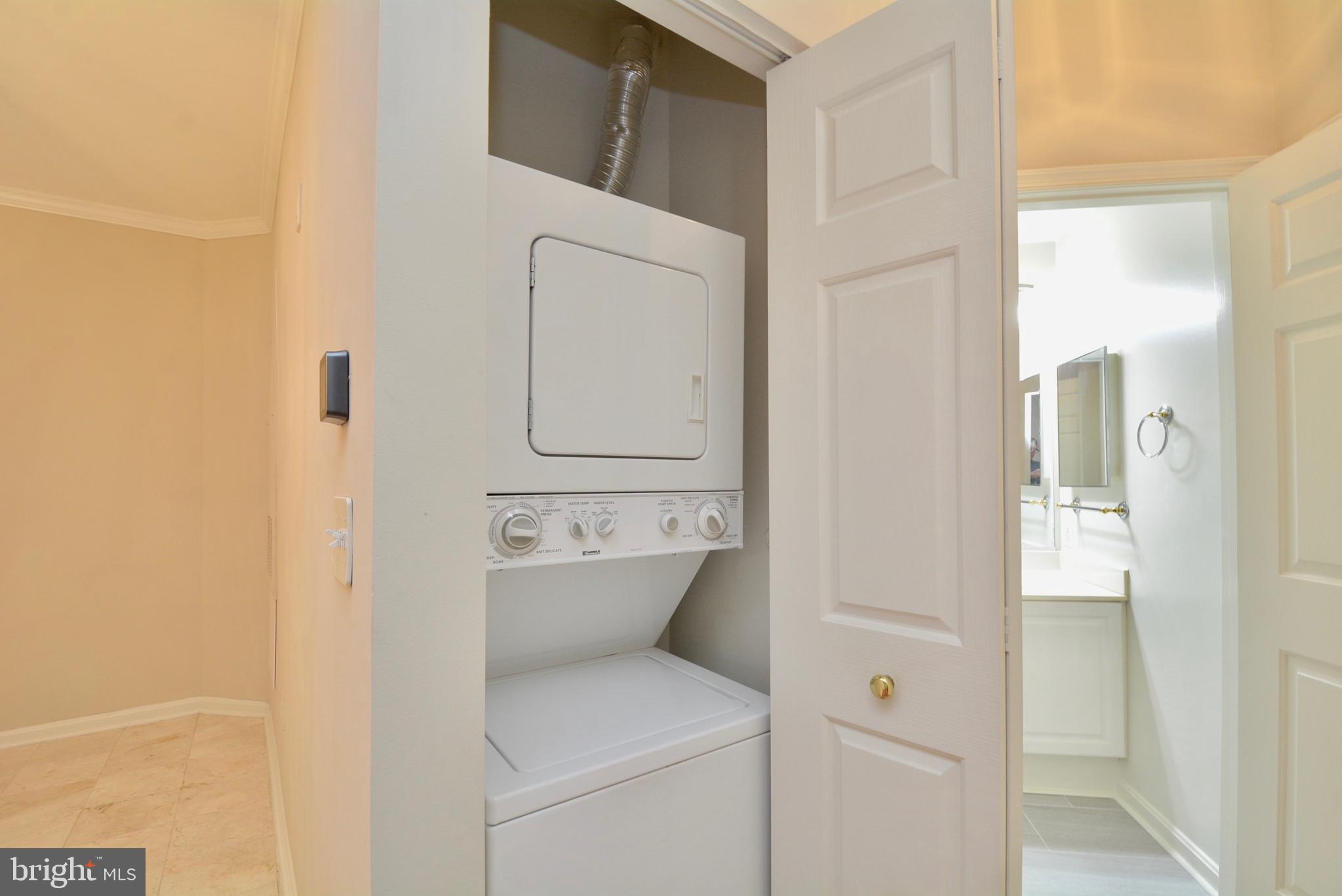 WESTBRIAR CONDOMINIUMS - Residential Lease