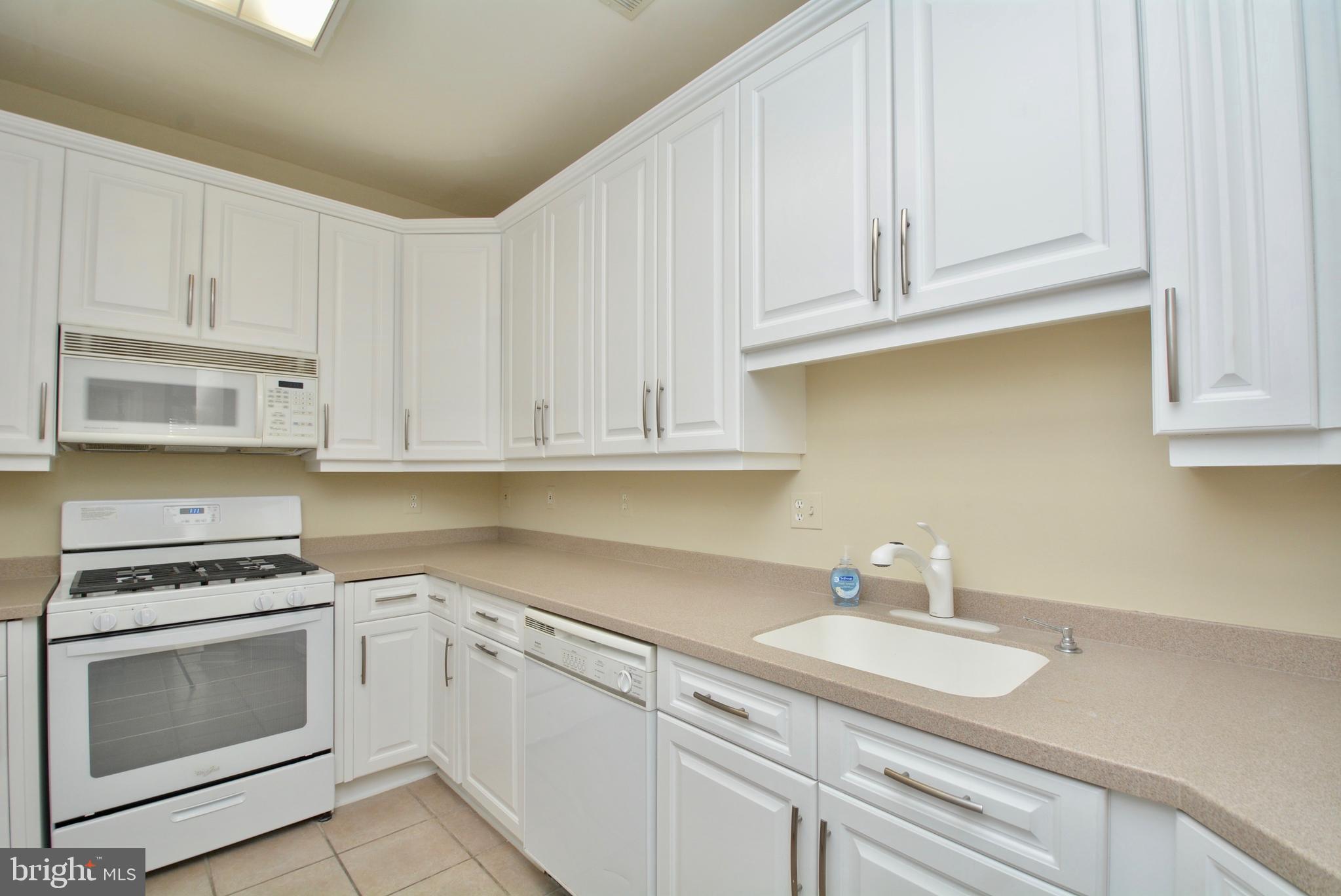 WESTBRIAR CONDOMINIUMS - Residential Lease