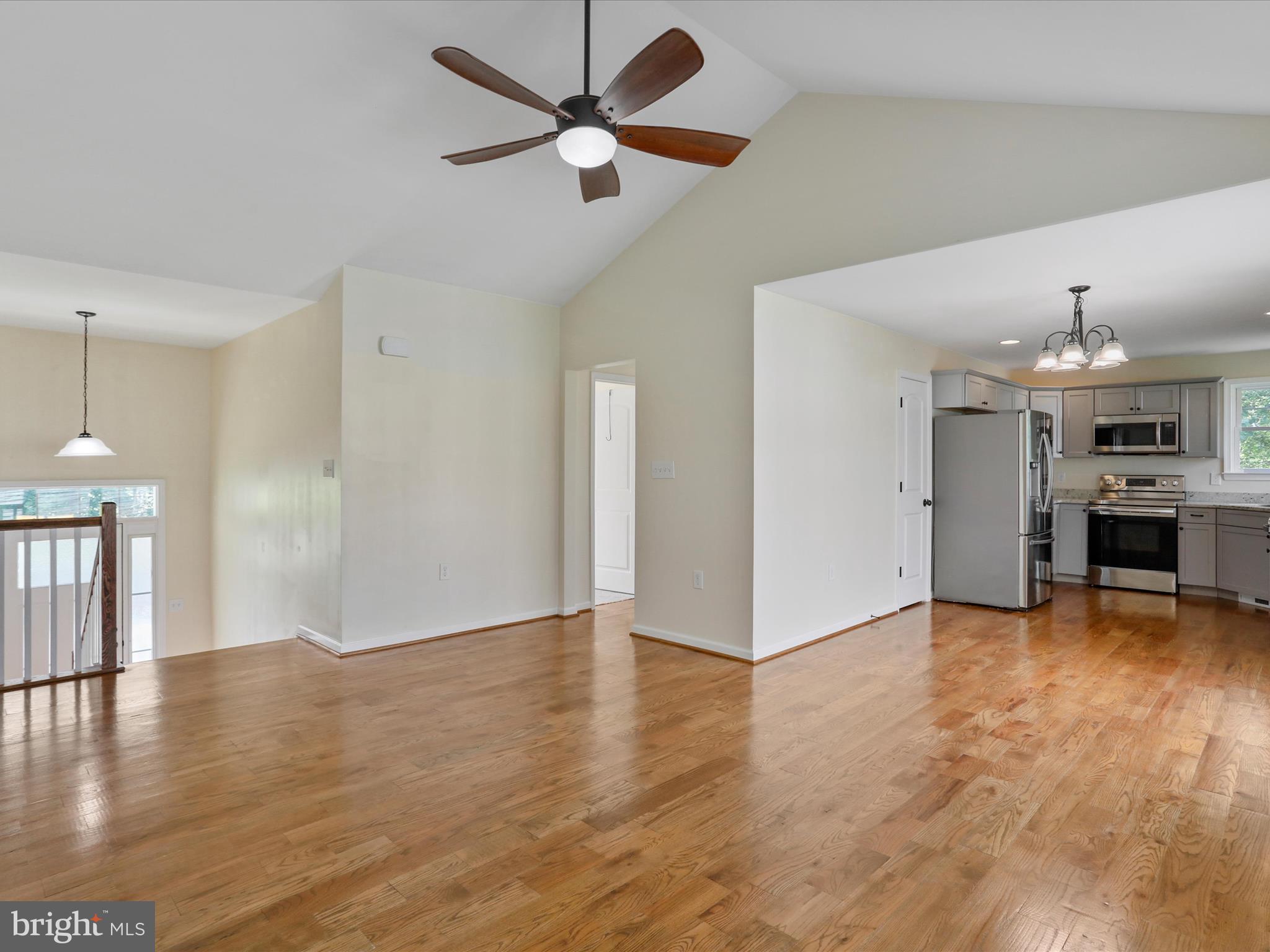 LINKS PLACE - Residential