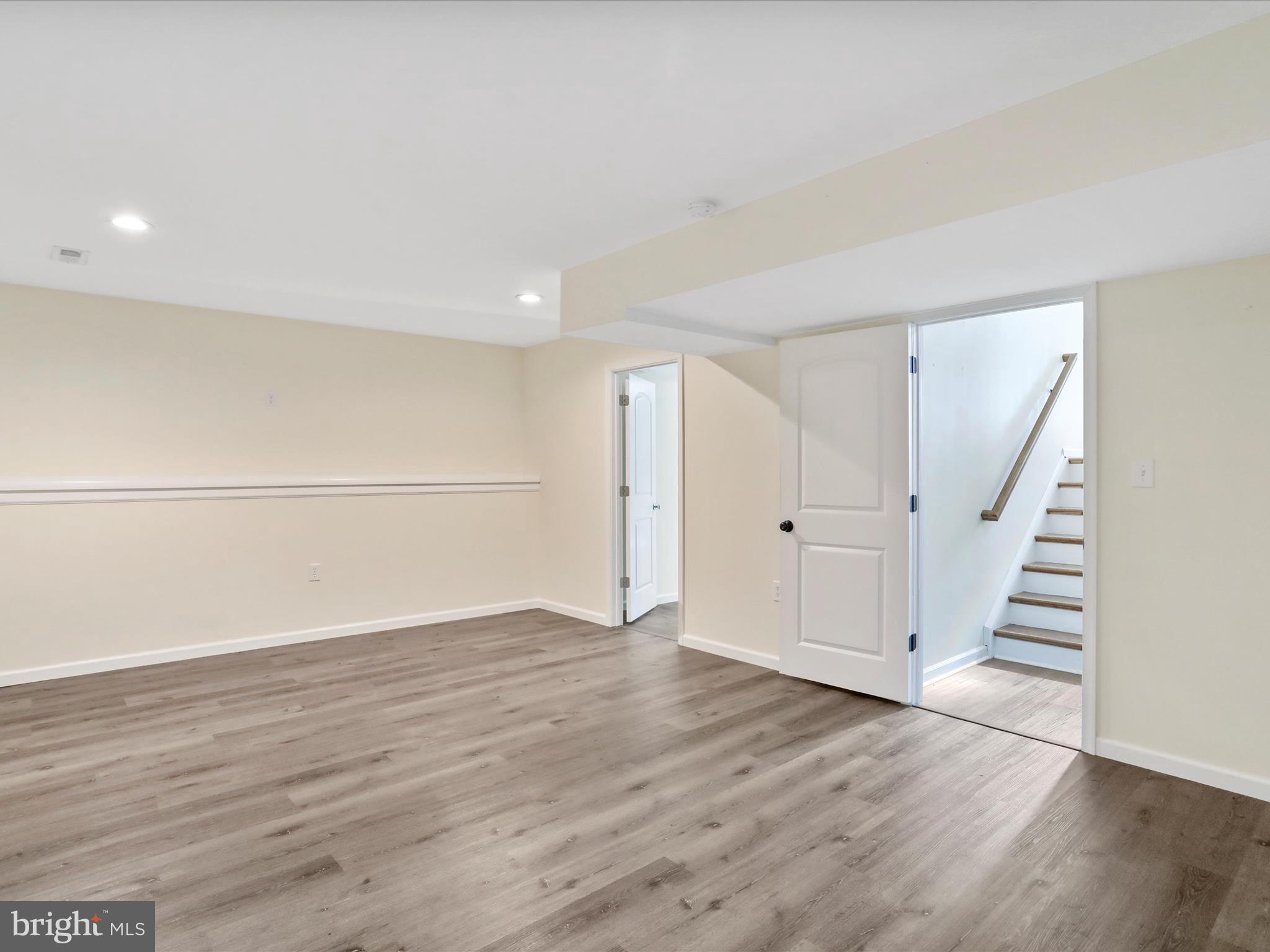 LINKS PLACE - Residential