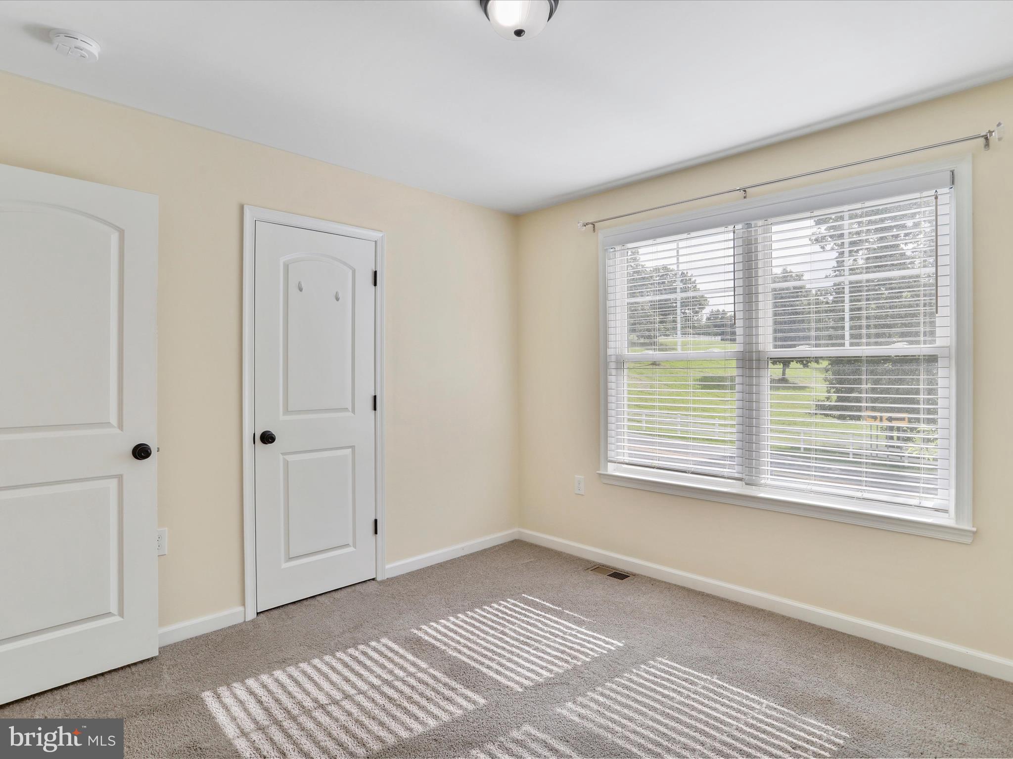 LINKS PLACE - Residential