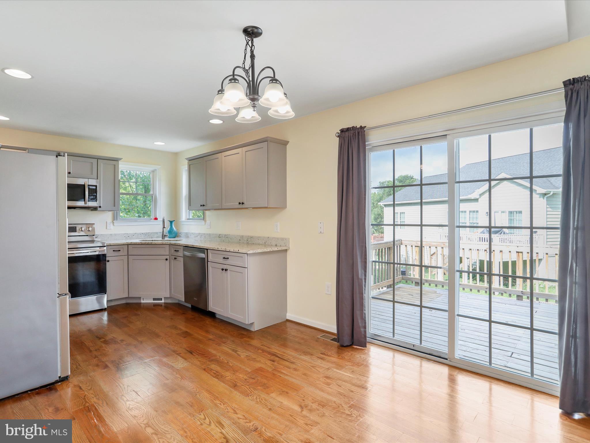 LINKS PLACE - Residential