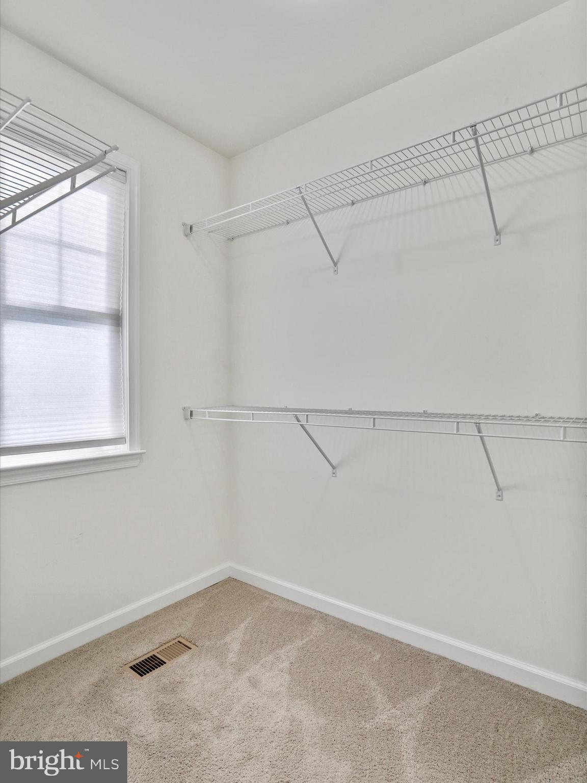 LINKS PLACE - Residential