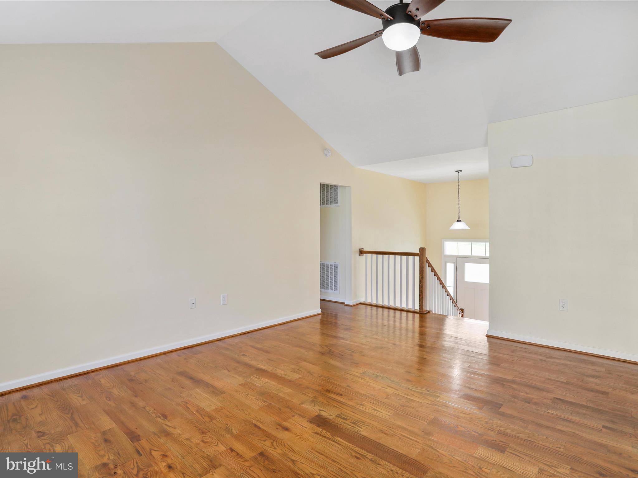 LINKS PLACE - Residential