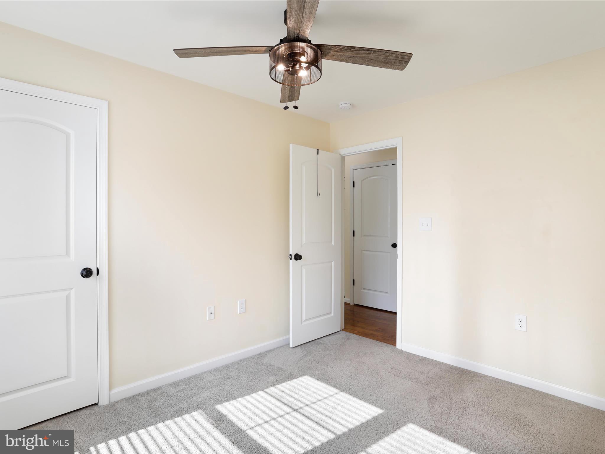 LINKS PLACE - Residential