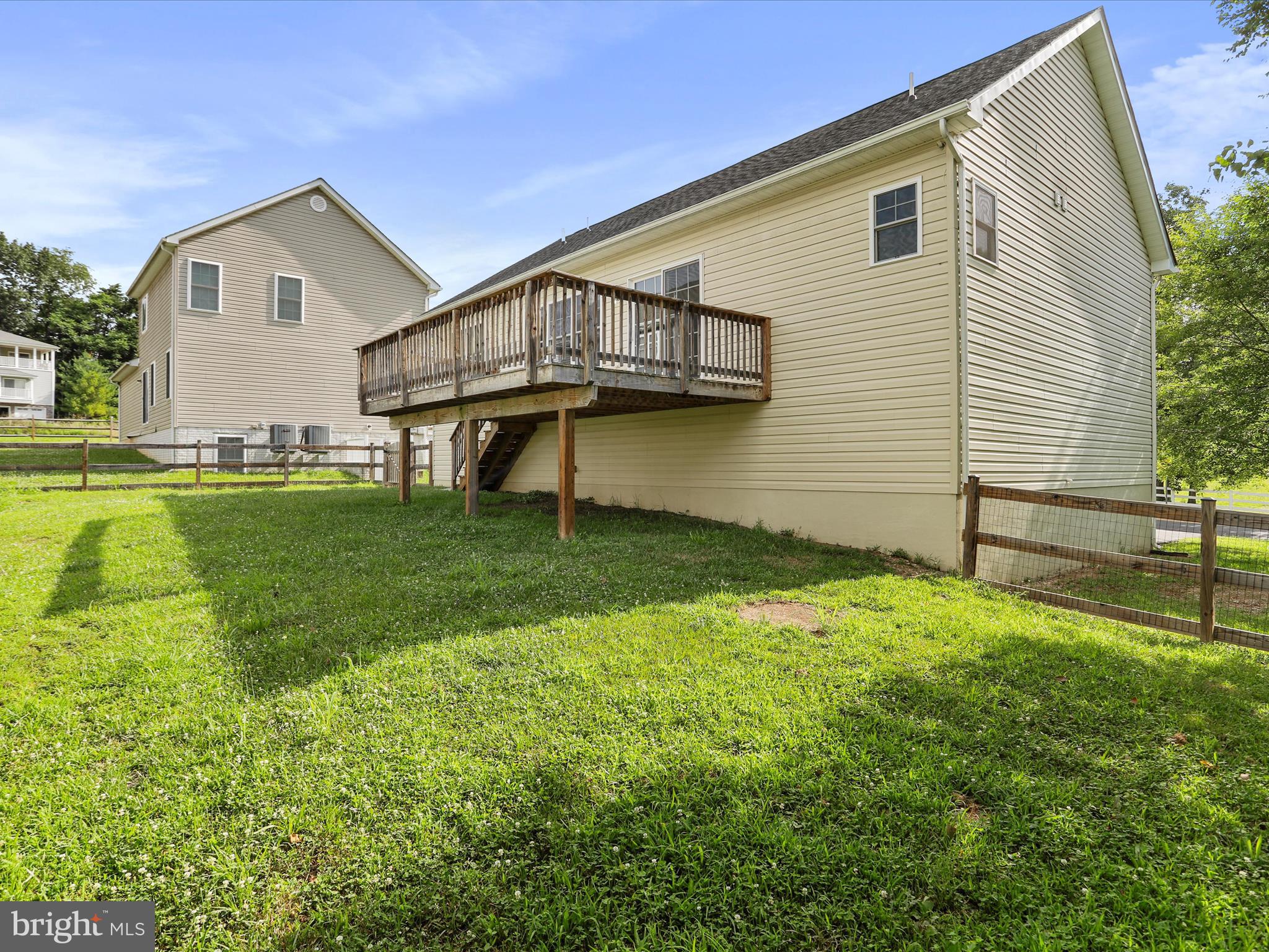 LINKS PLACE - Residential