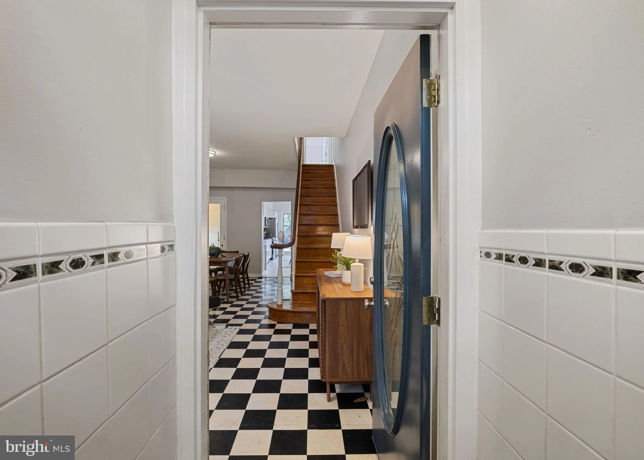 Philadelphia, Pennsylvania 19147, United States, 4 Bedrooms Bedrooms, ,3 BathroomsBathrooms,Residential,Active,229388