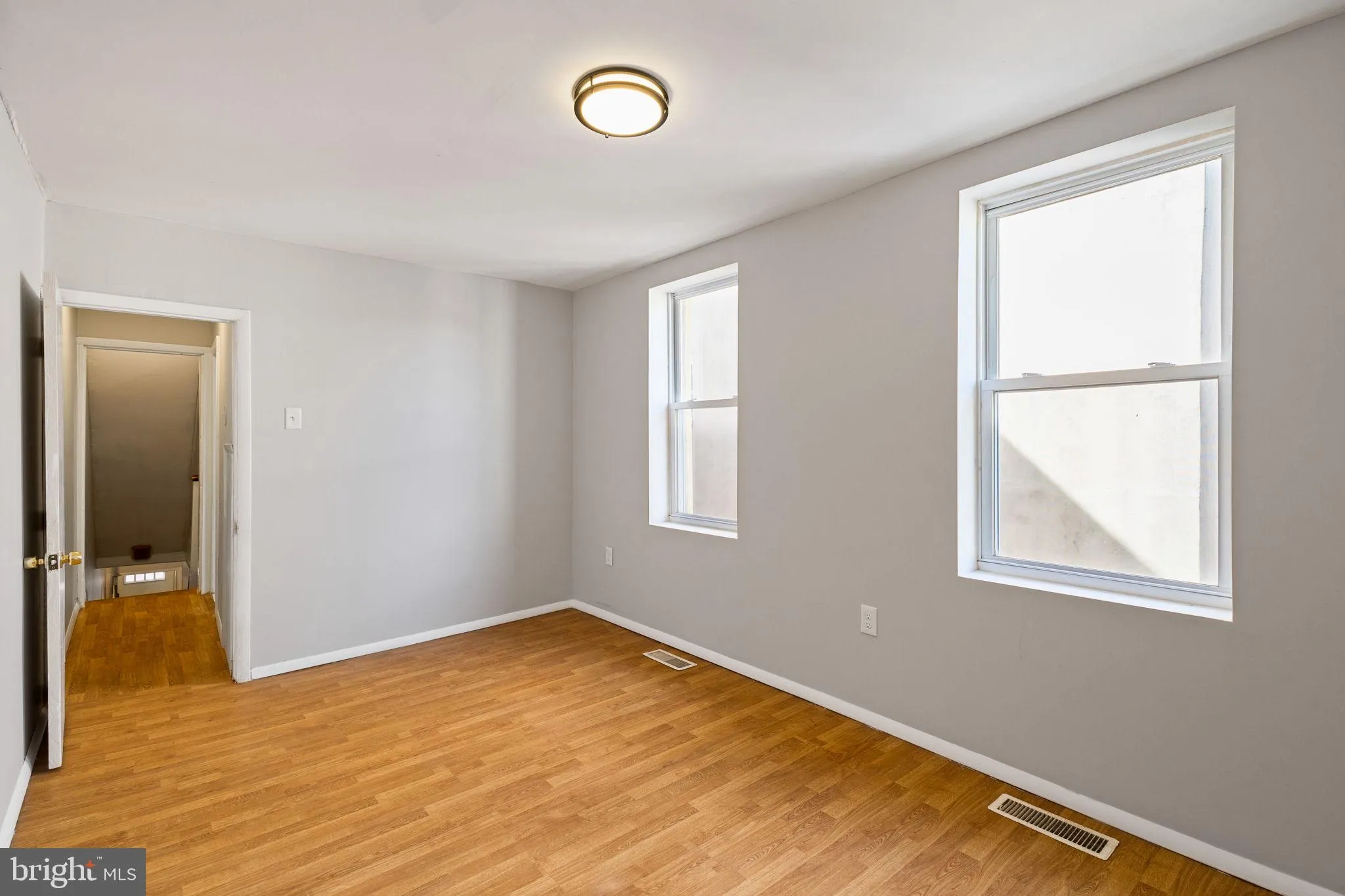 Philadelphia, Pennsylvania 19147, United States, 4 Bedrooms Bedrooms, ,3 BathroomsBathrooms,Residential,Active,229388