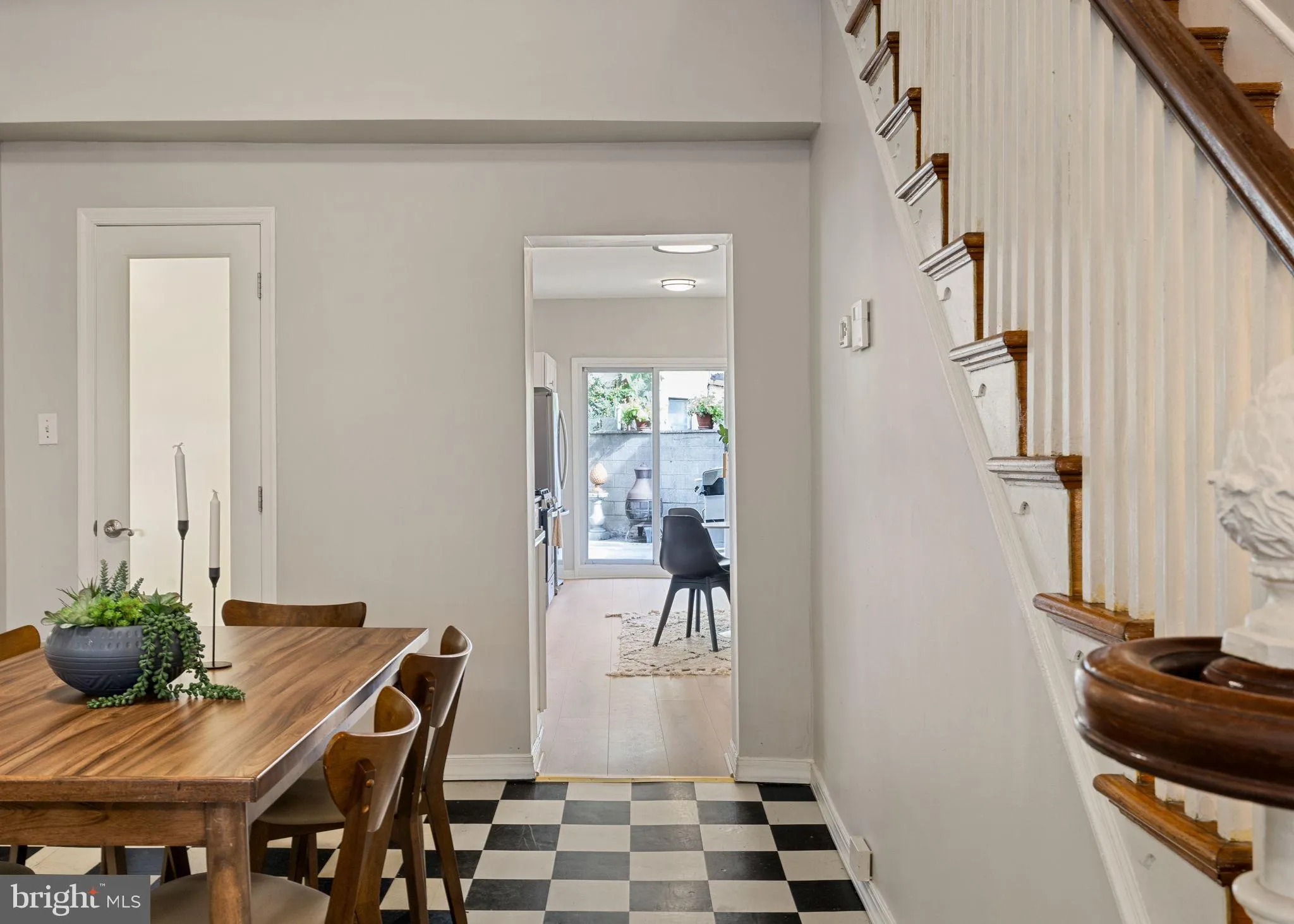 Philadelphia, Pennsylvania 19147, United States, 4 Bedrooms Bedrooms, ,3 BathroomsBathrooms,Residential,Active,229388