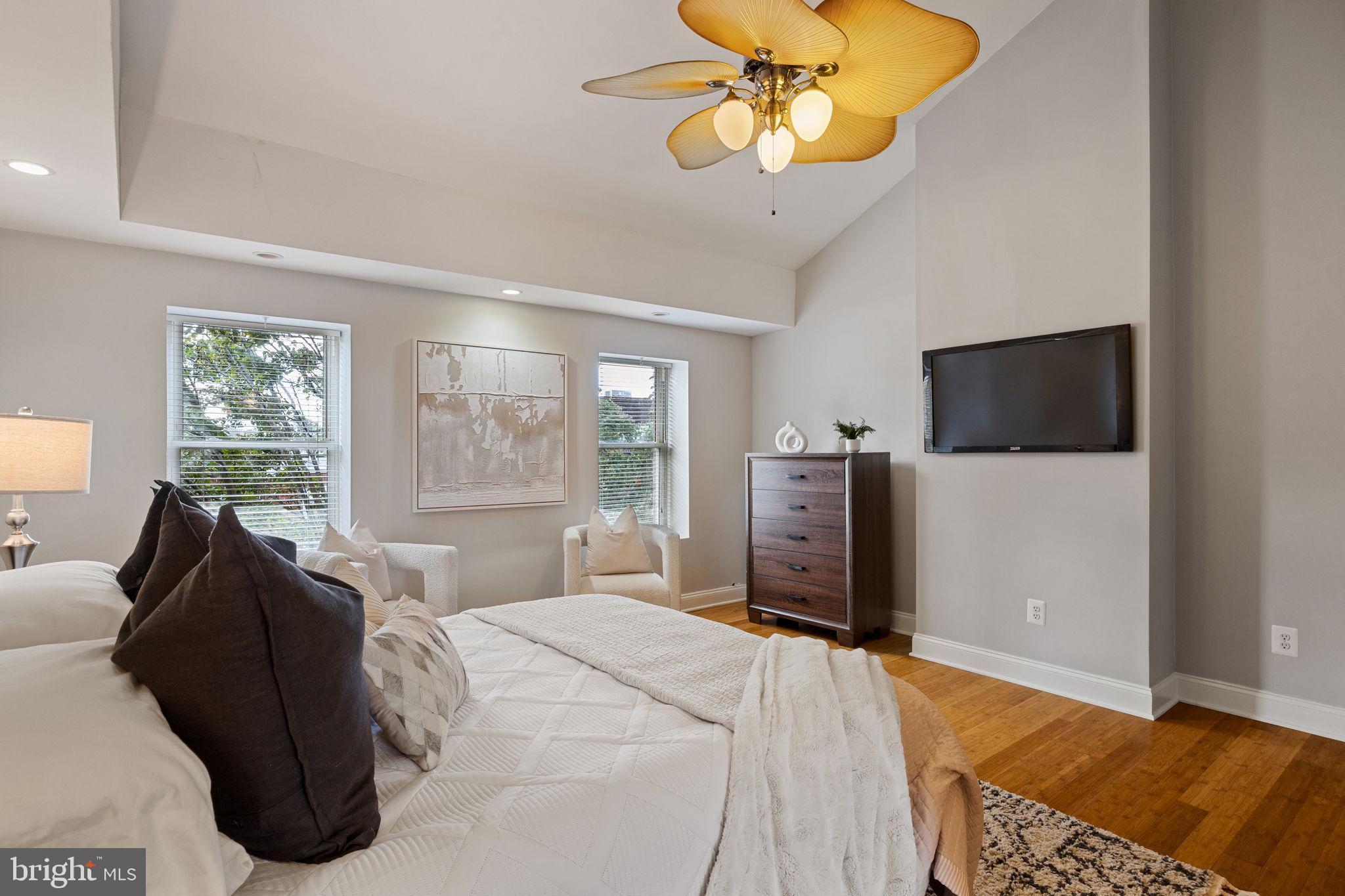 PASSYUNK SQUARE - Residential