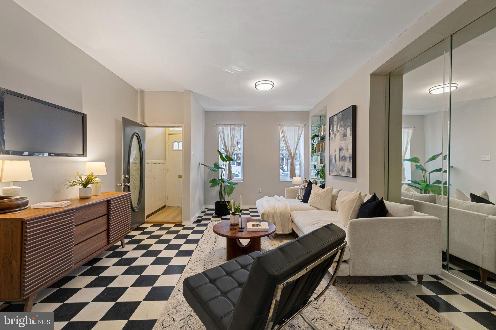 PASSYUNK SQUARE - Residential