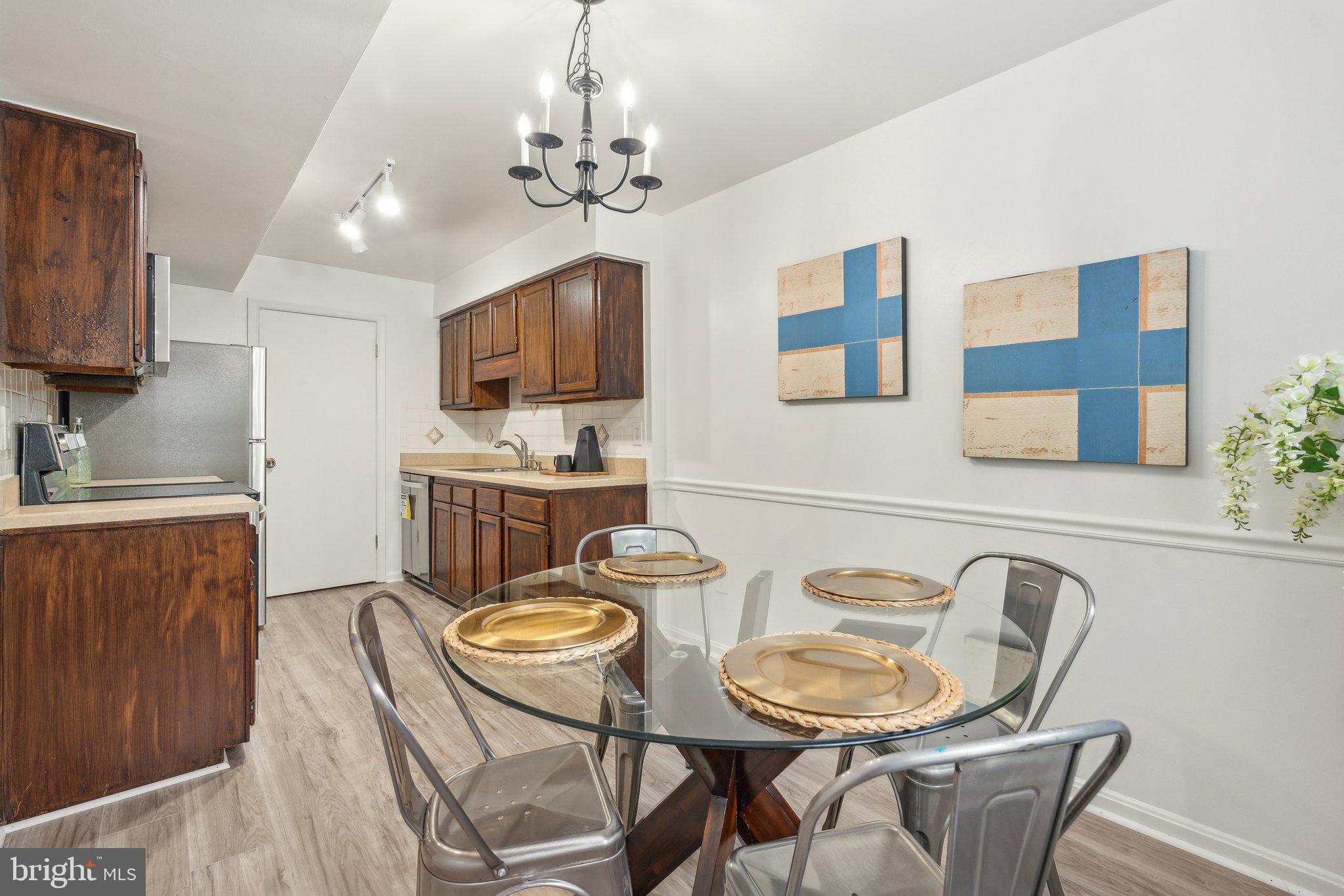 LAKEVIEW - Residential