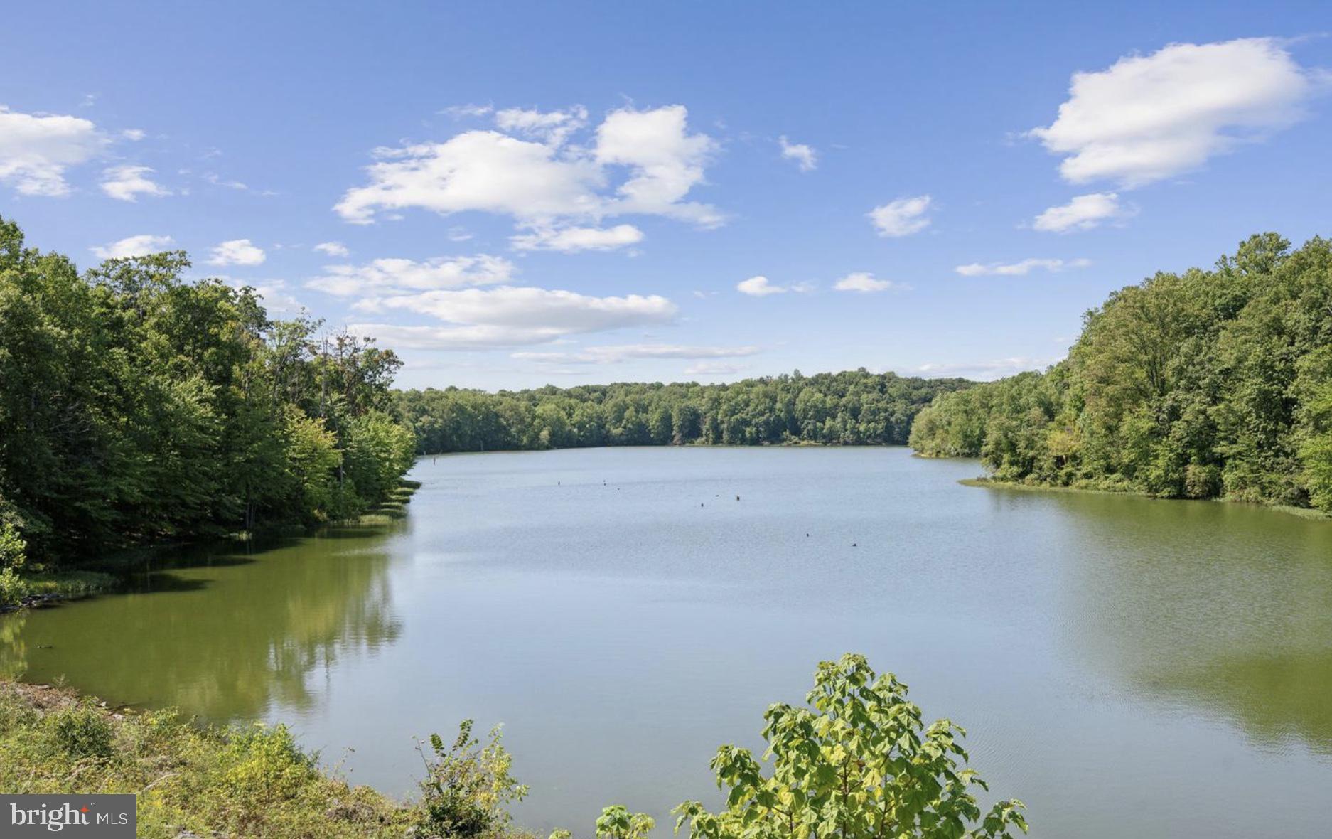 LAKEVIEW - Residential