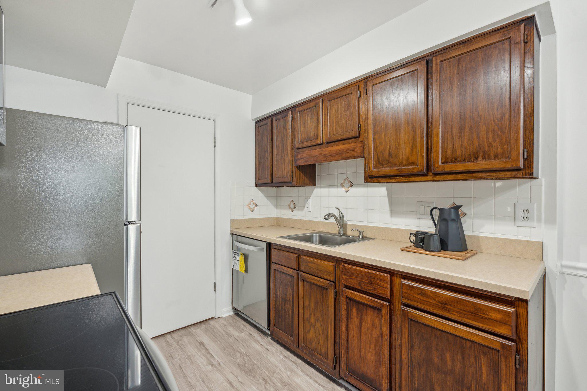 LAKEVIEW - Residential