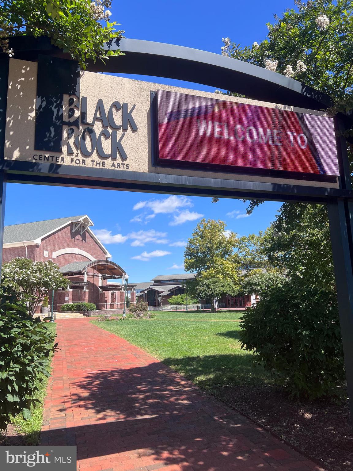 LAKEVIEW - Residential