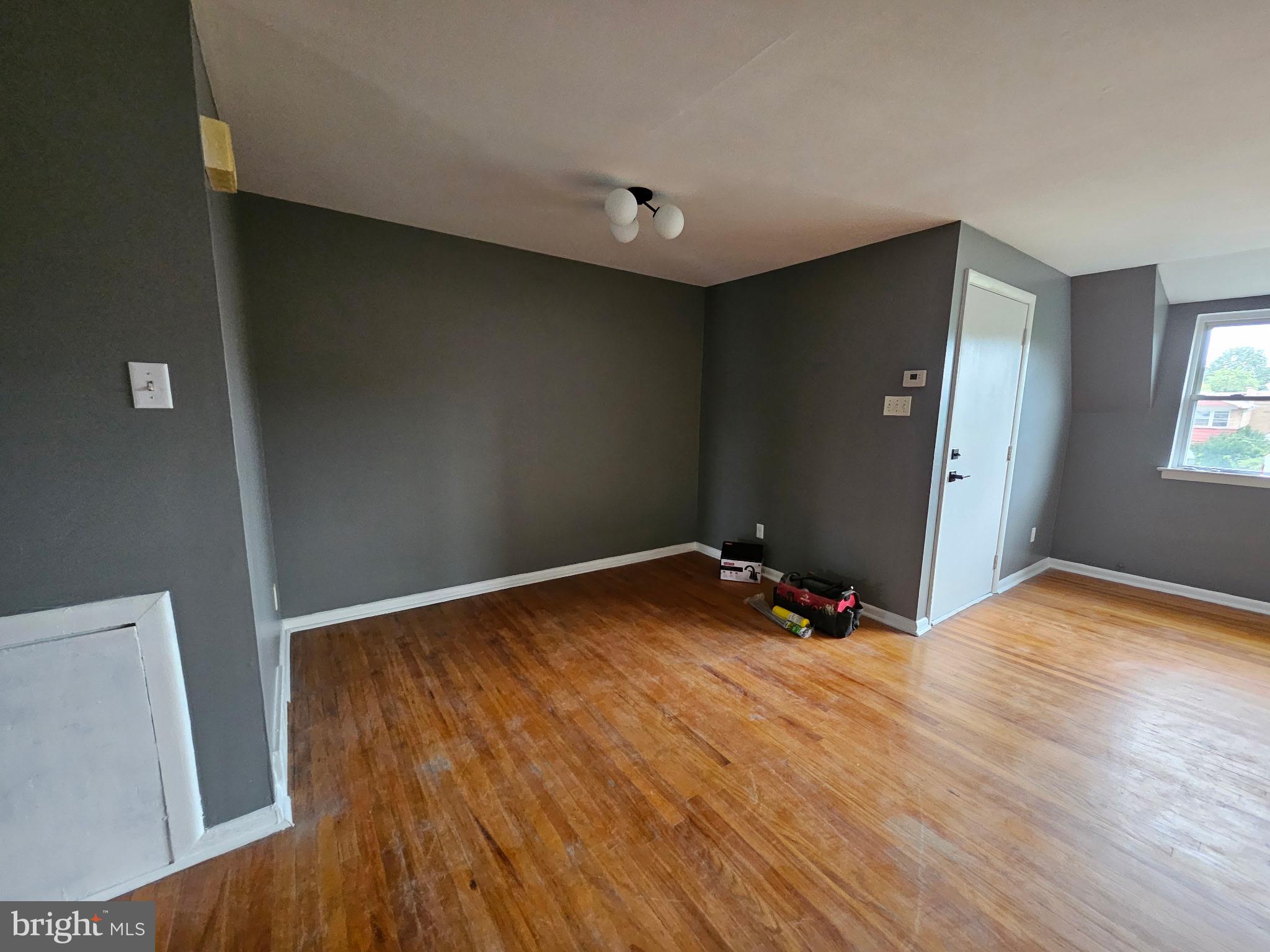 5472 VICARIS STREET 2