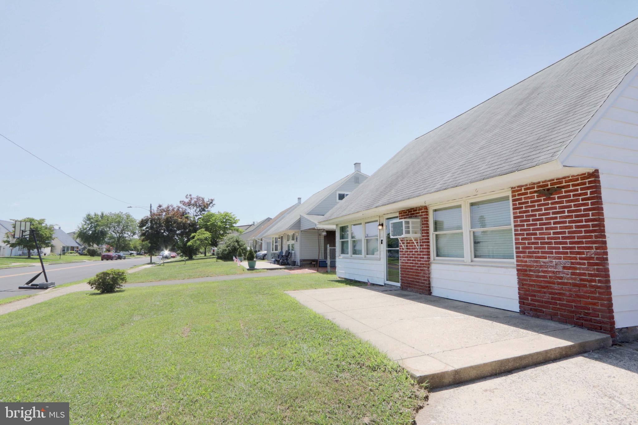 2846 NORMANDY DRIVE