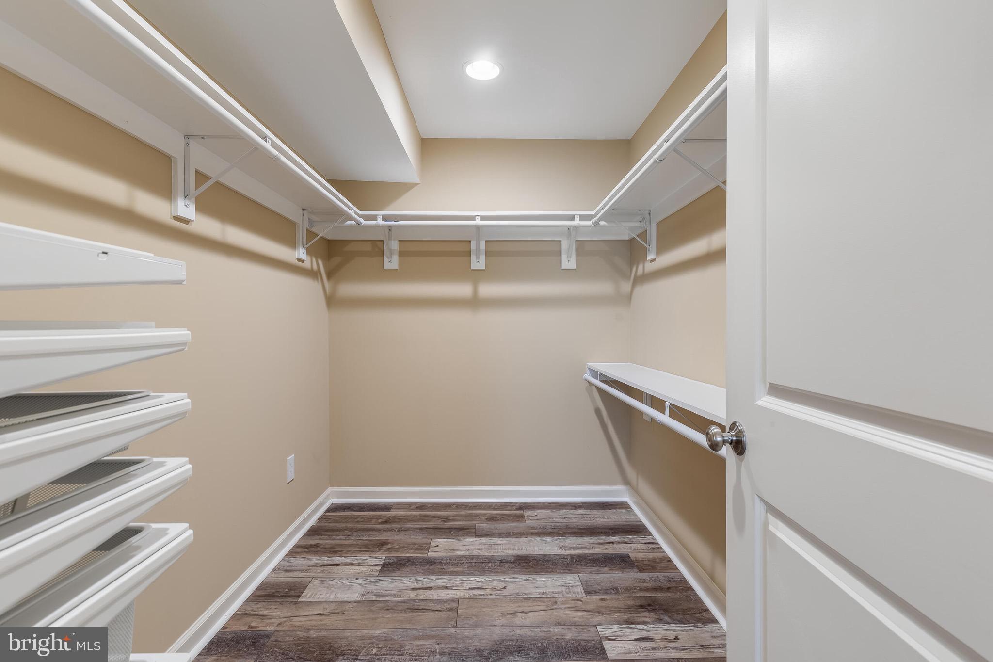 BRAMBLETON - Residential