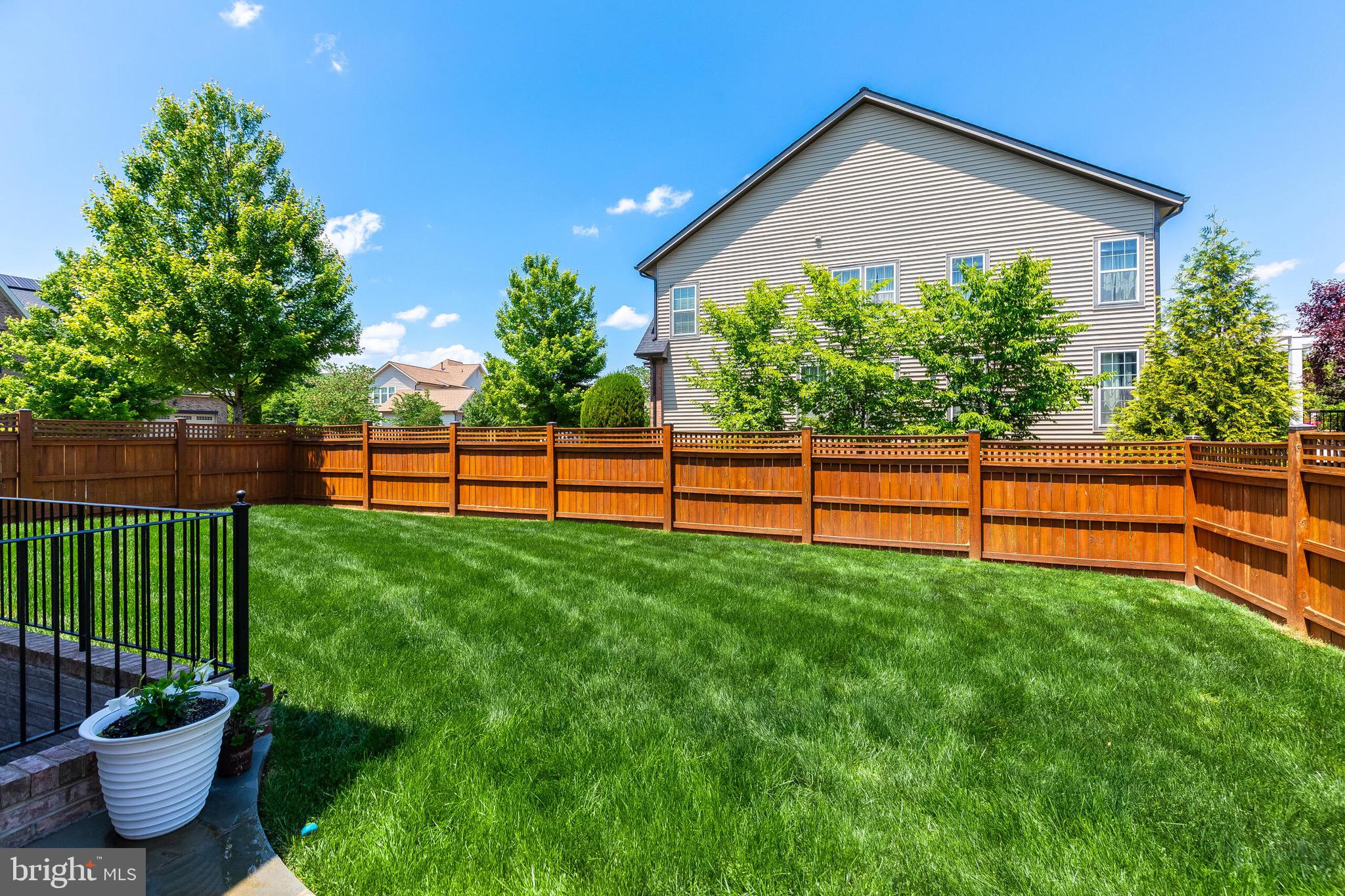 BRAMBLETON - Residential