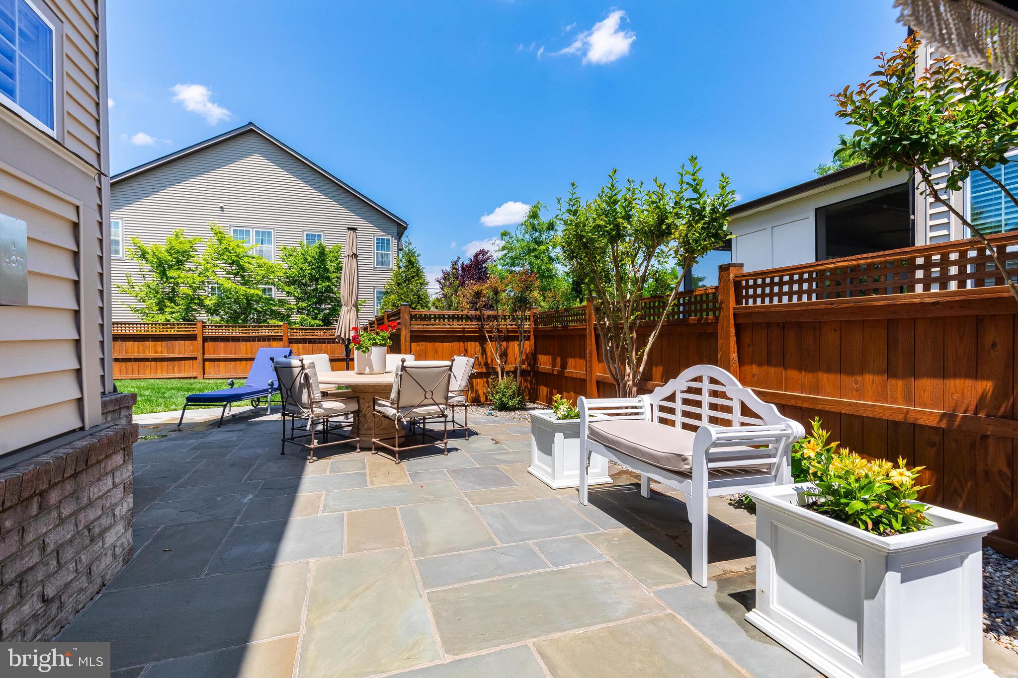 BRAMBLETON - Residential
