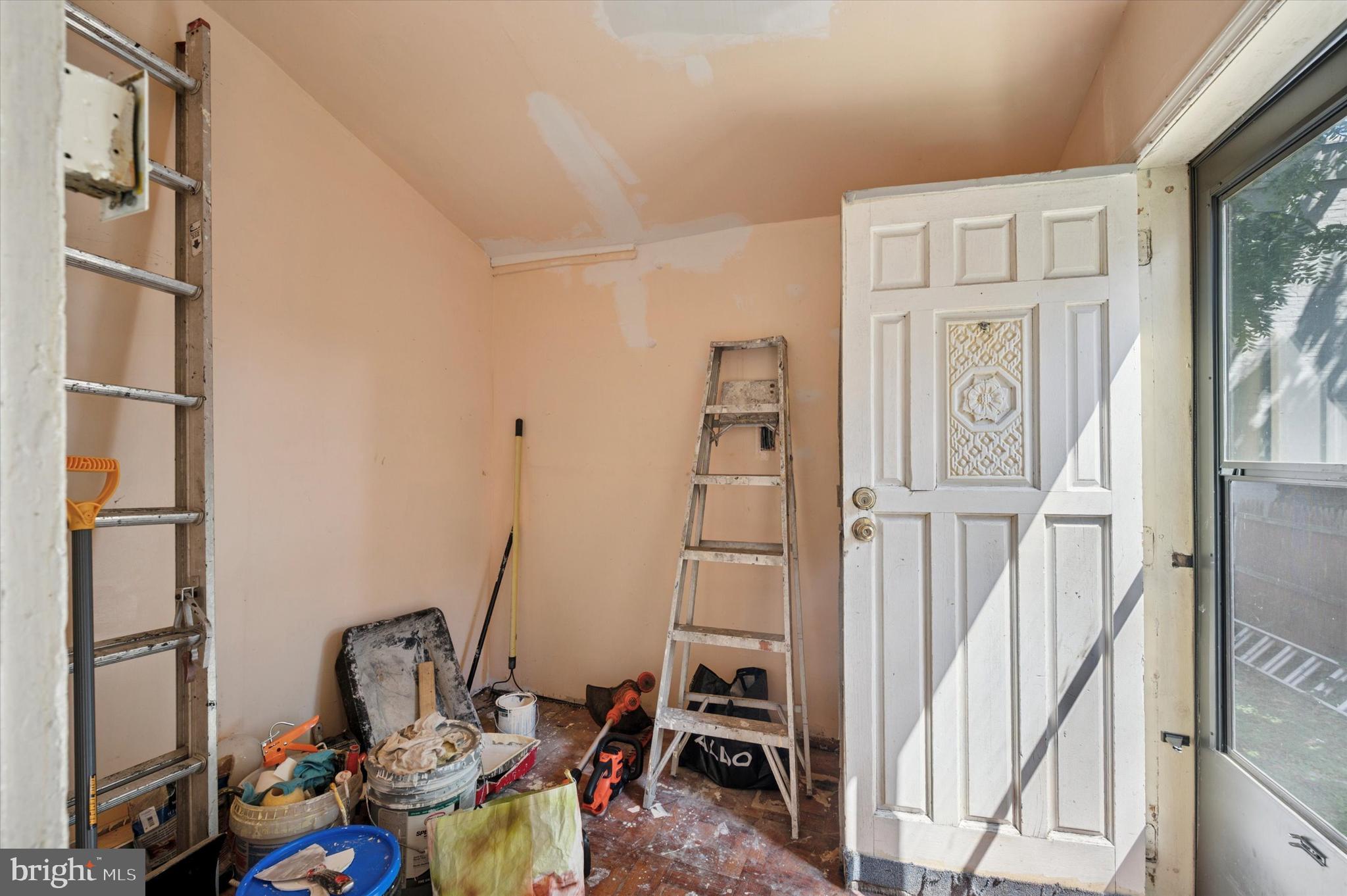 GERMANTOWN - Residential