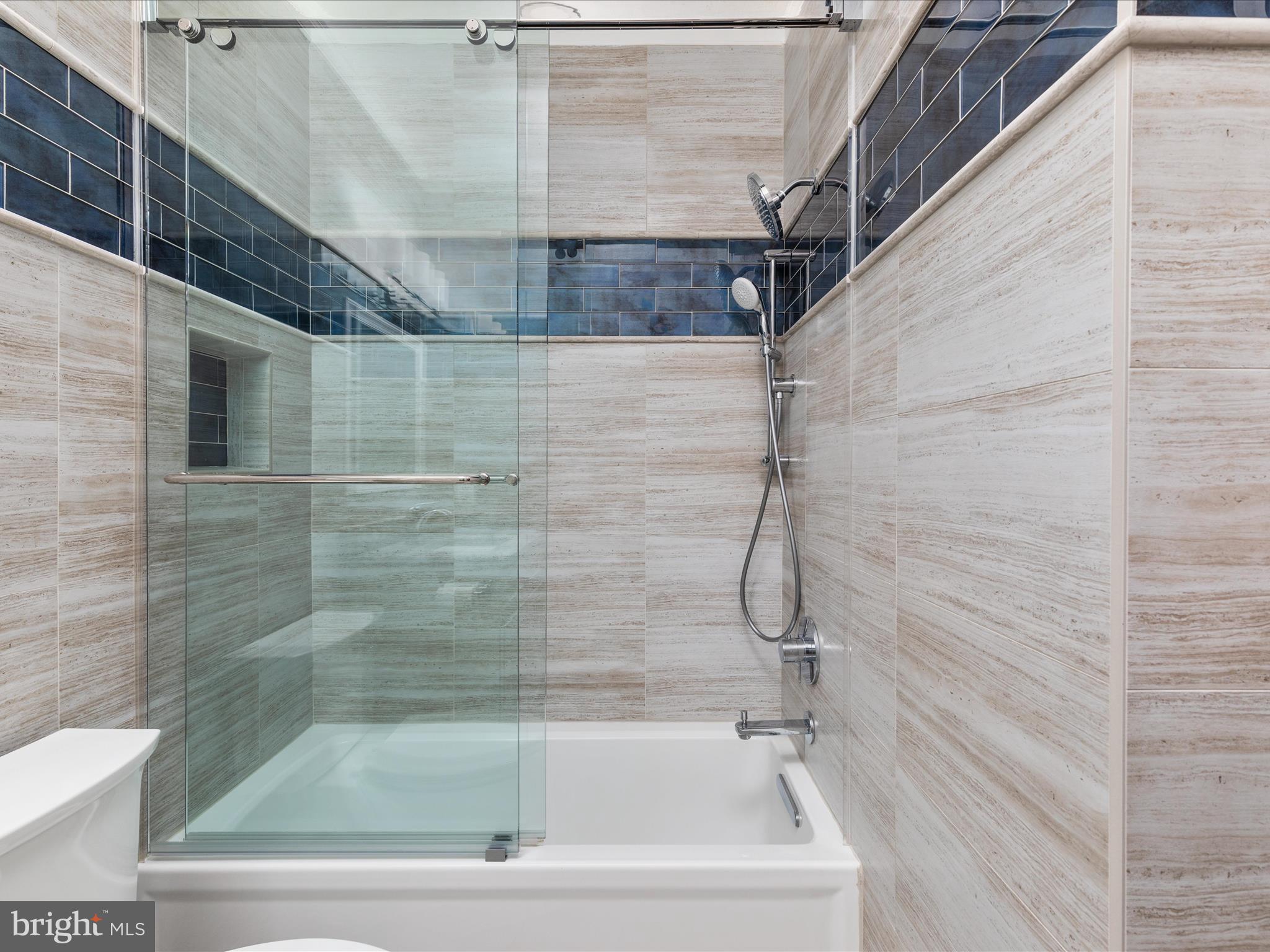 CHAIN BRIDGE FOREST - Residential