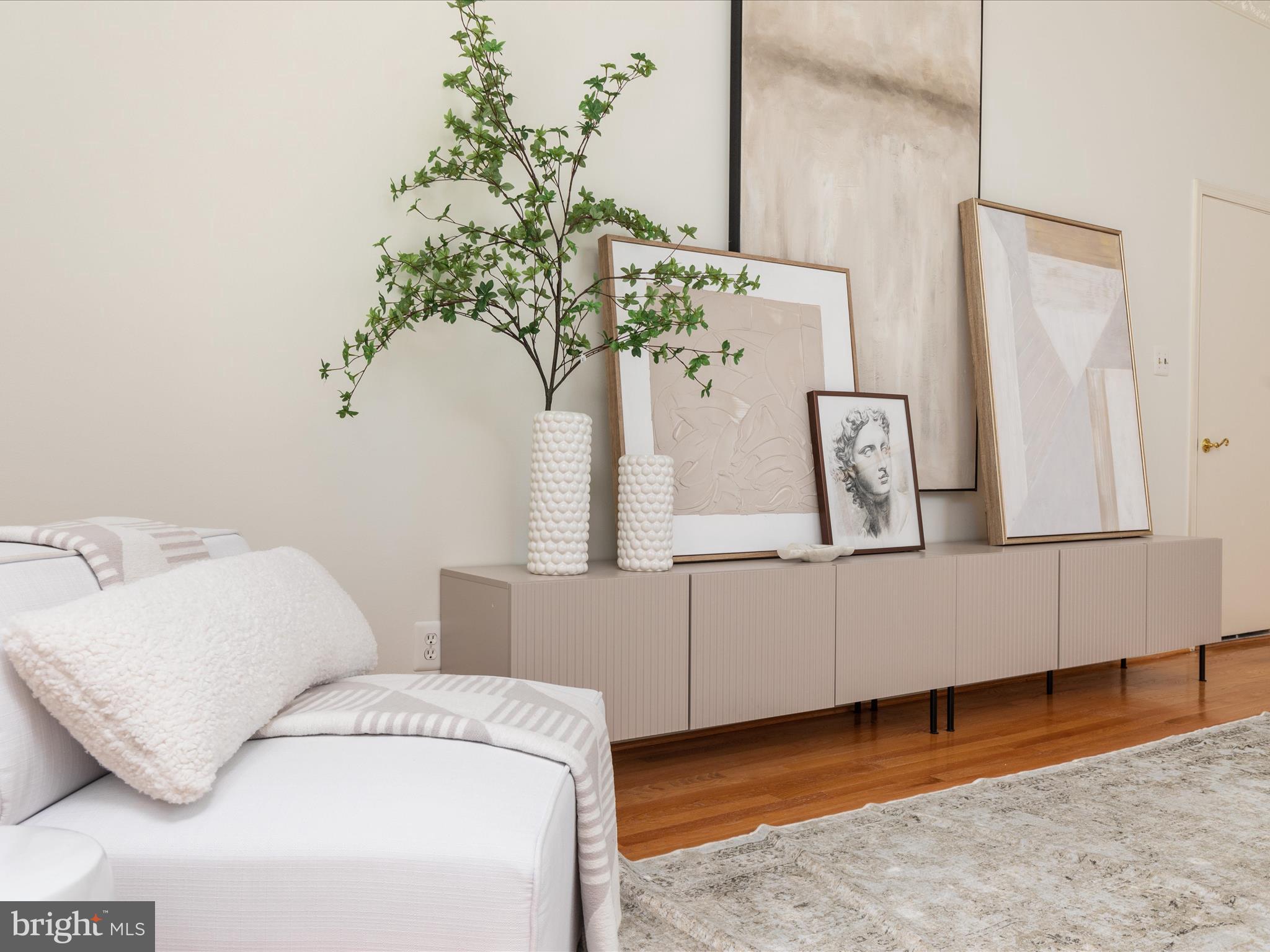 CHAIN BRIDGE FOREST - Residential