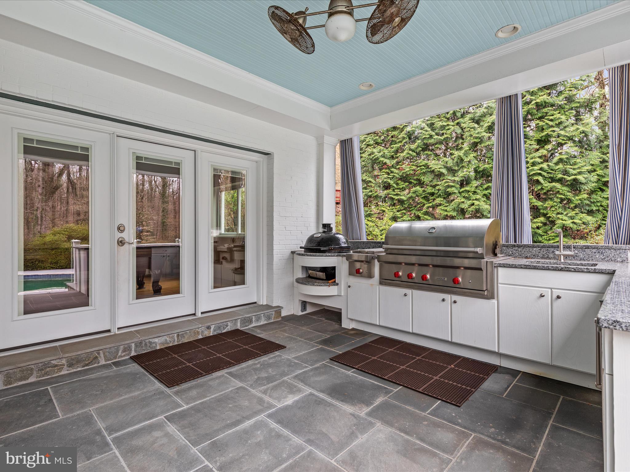 CHAIN BRIDGE FOREST - Residential