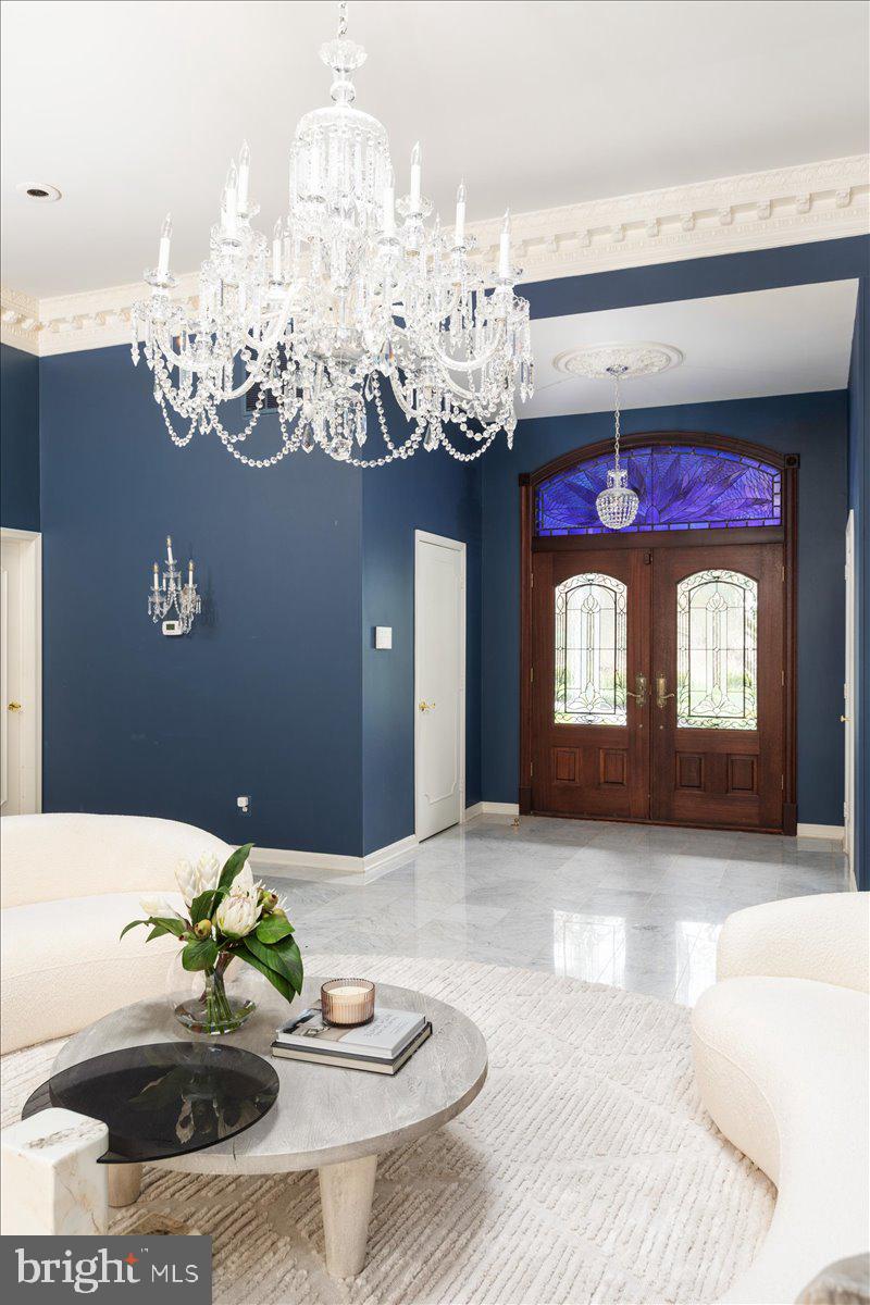 CHAIN BRIDGE FOREST - Residential