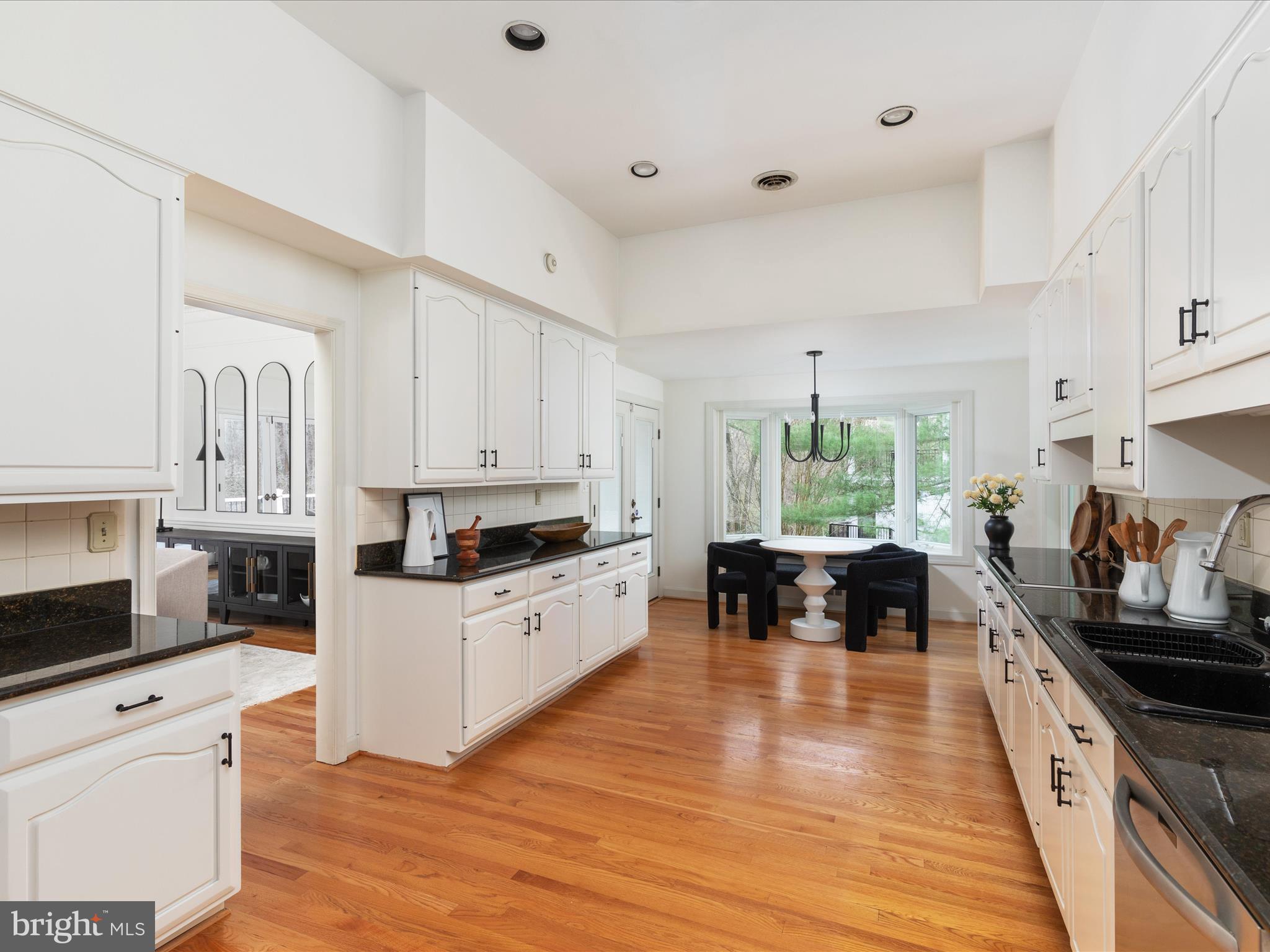 CHAIN BRIDGE FOREST - Residential