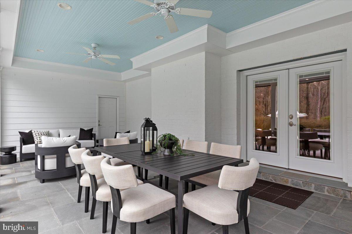 CHAIN BRIDGE FOREST - Residential