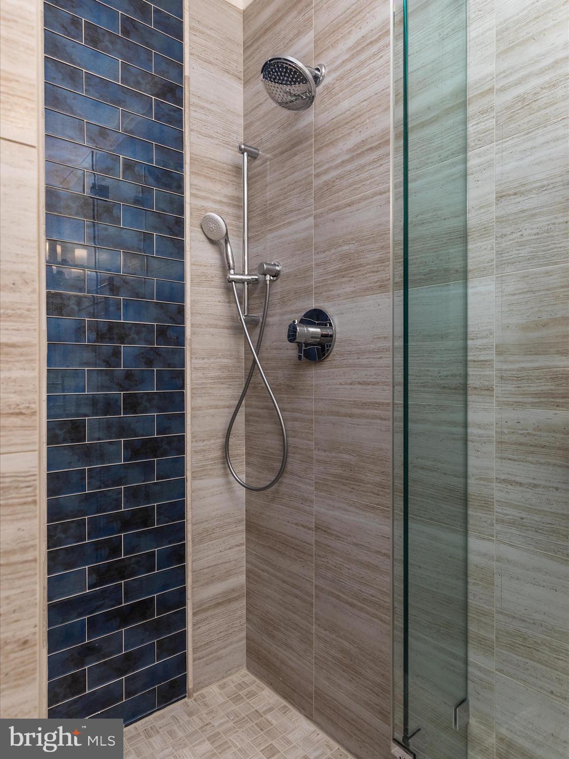 CHAIN BRIDGE FOREST - Residential