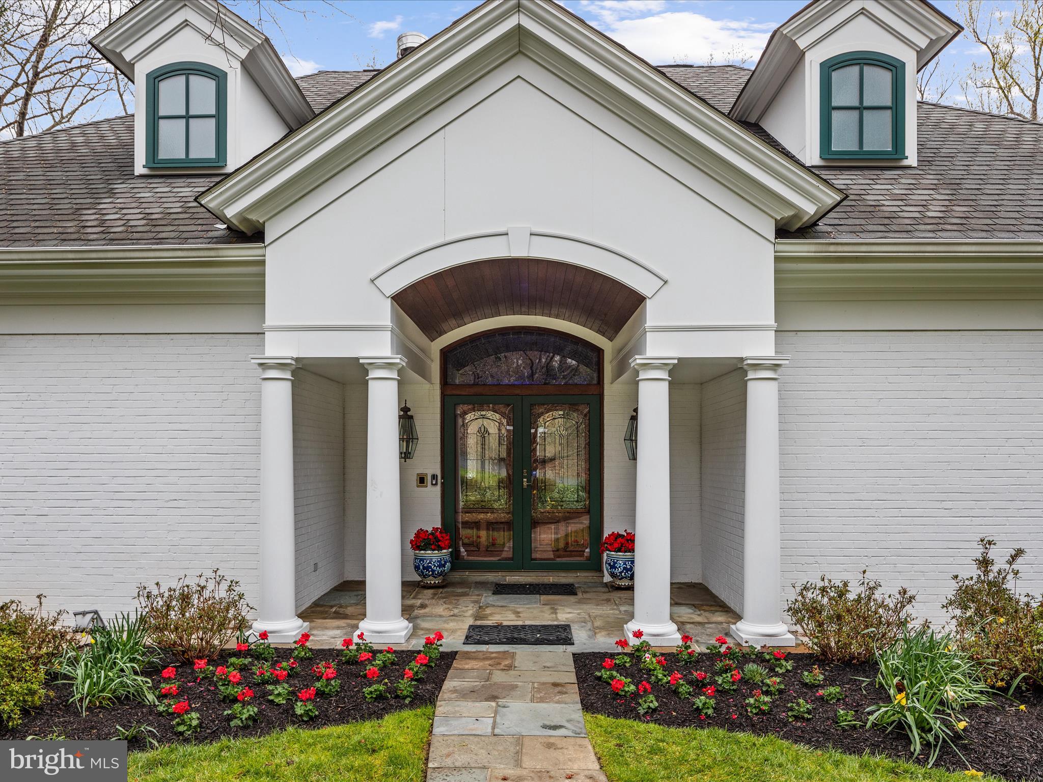 CHAIN BRIDGE FOREST - Residential