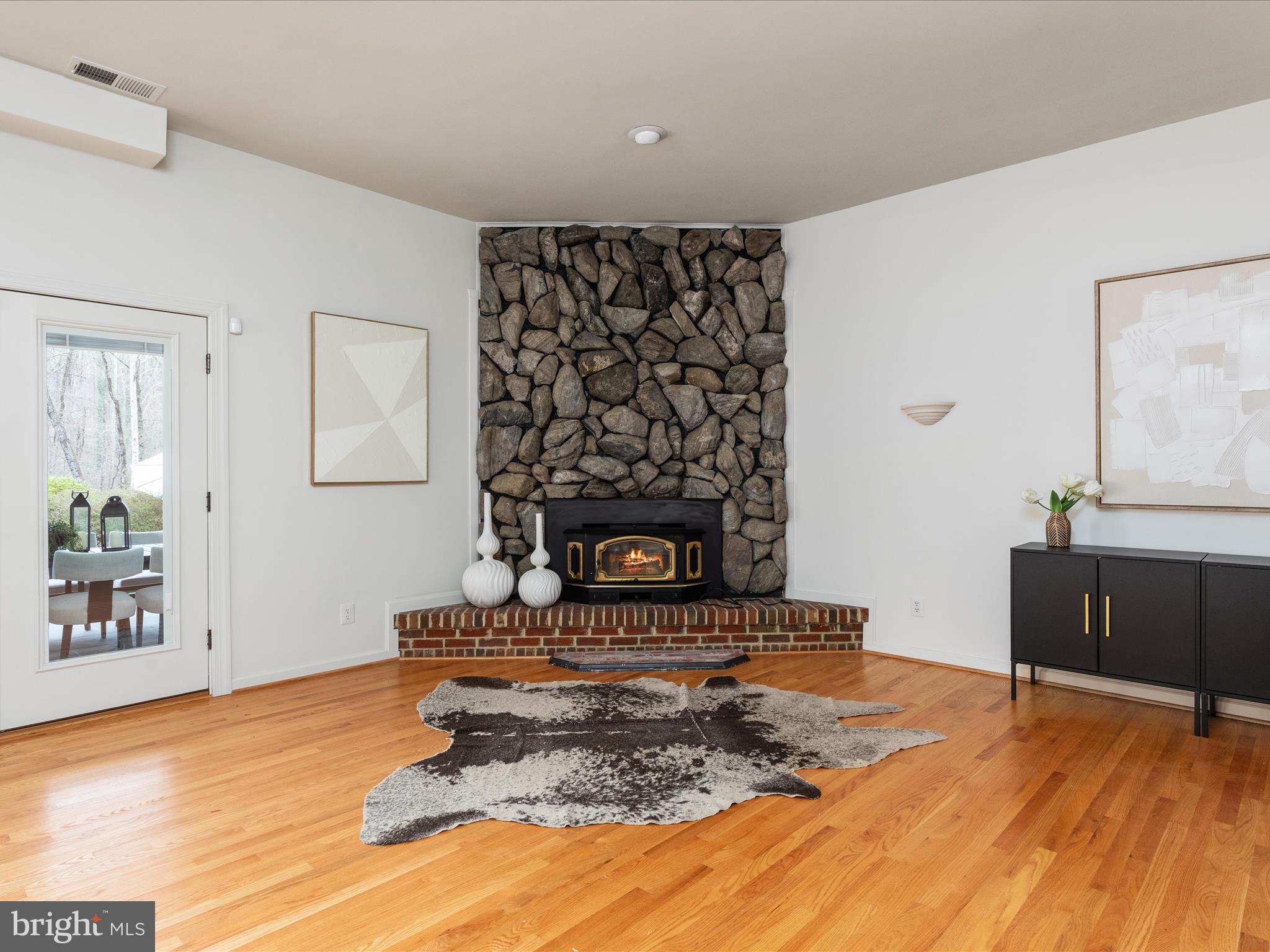 CHAIN BRIDGE FOREST - Residential