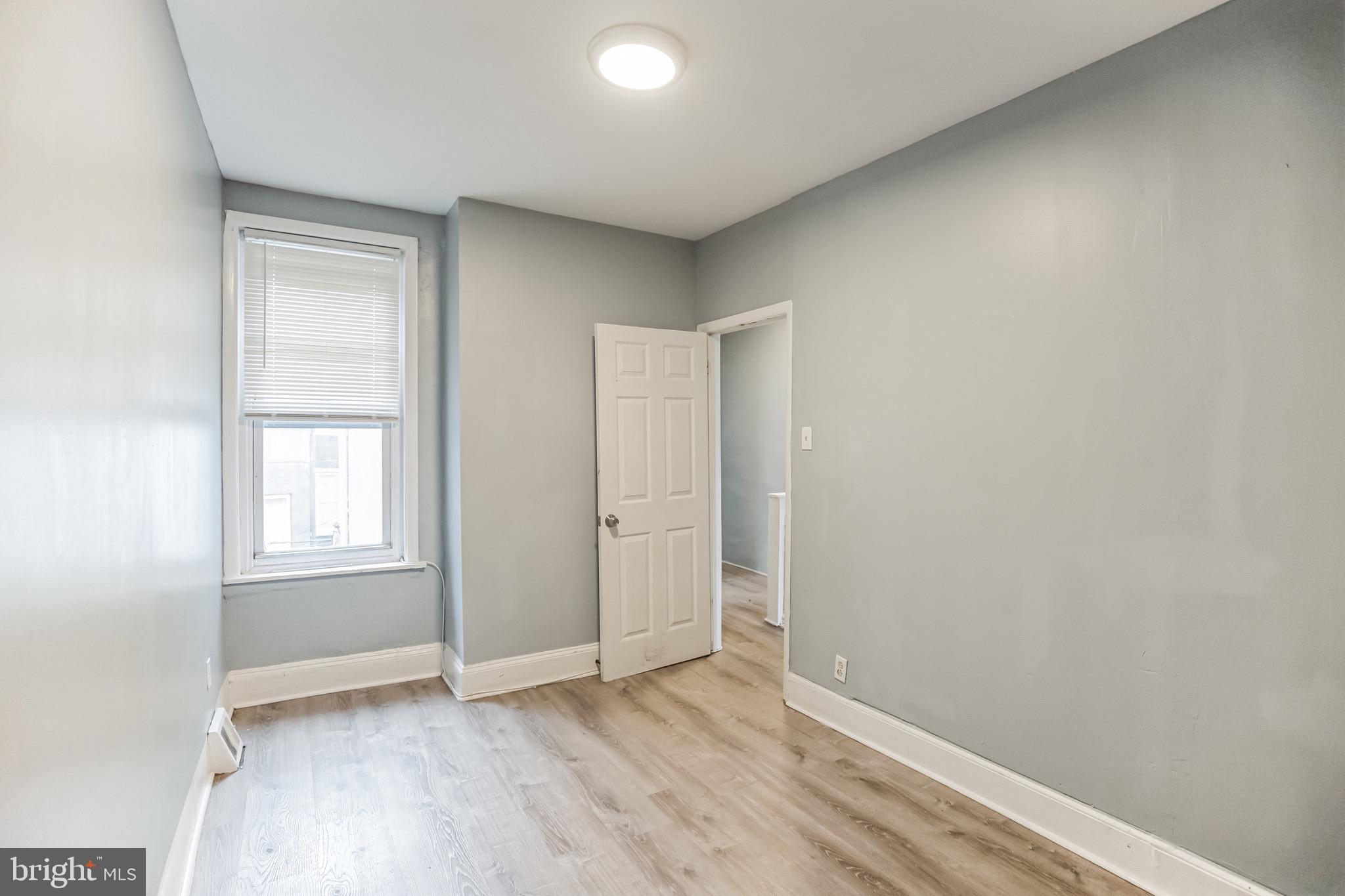 KENSINGTON - Residential
