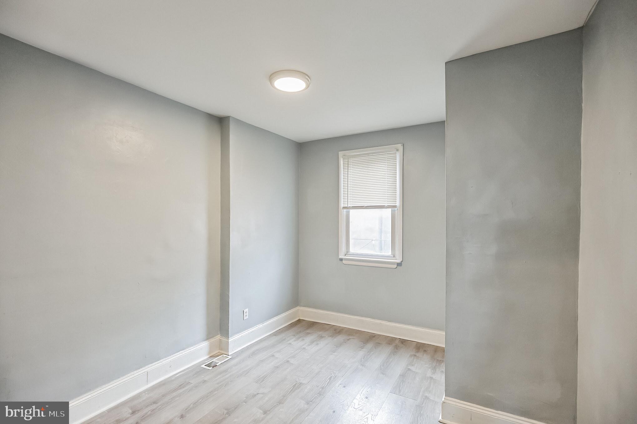 KENSINGTON - Residential