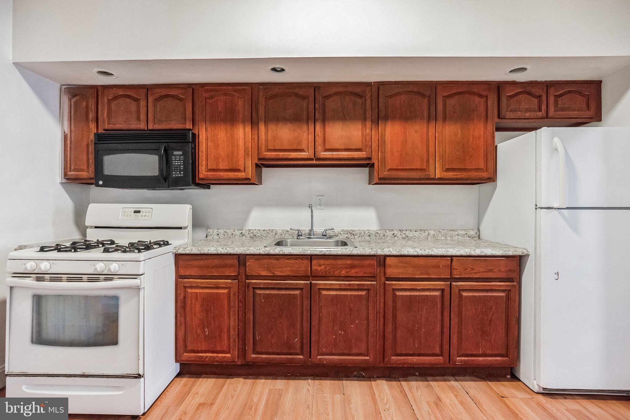 KENSINGTON - Residential