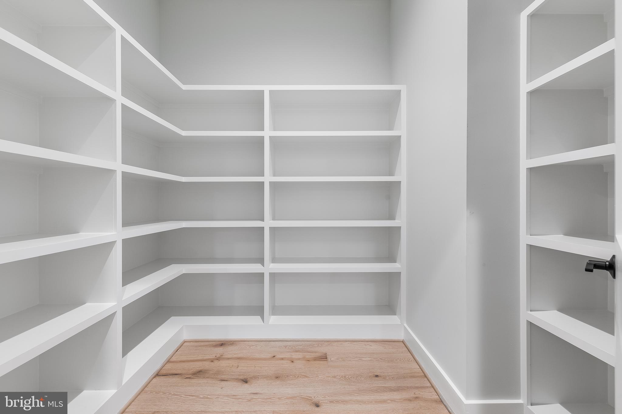 CHESTERBROOK WOODS - Residential