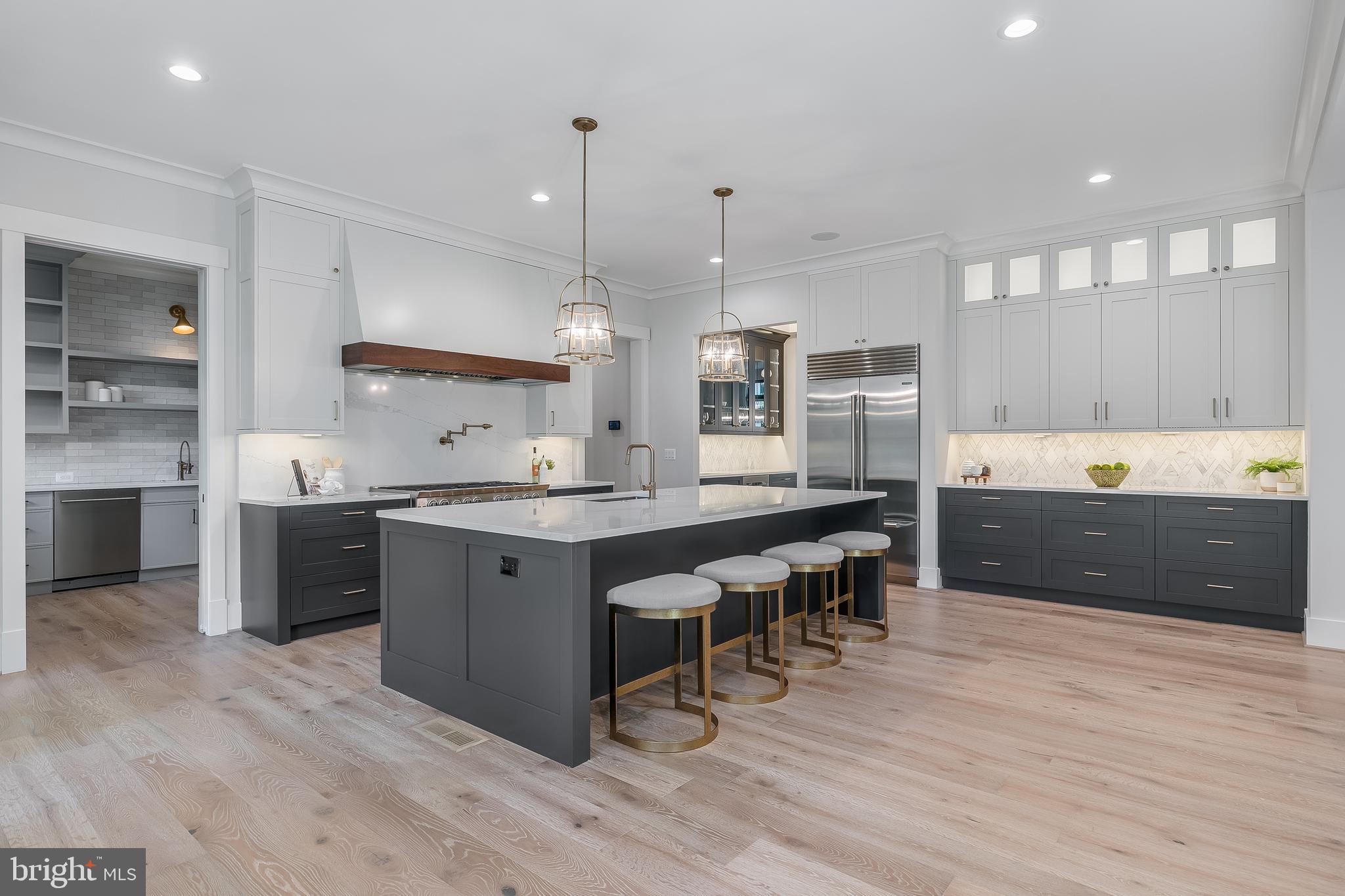 CHESTERBROOK WOODS - Residential