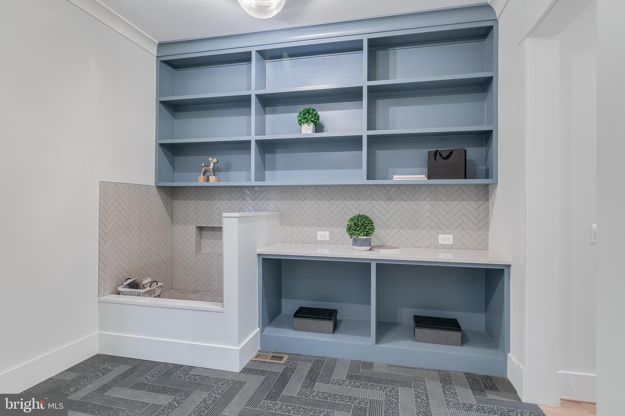 CHESTERBROOK WOODS - Residential