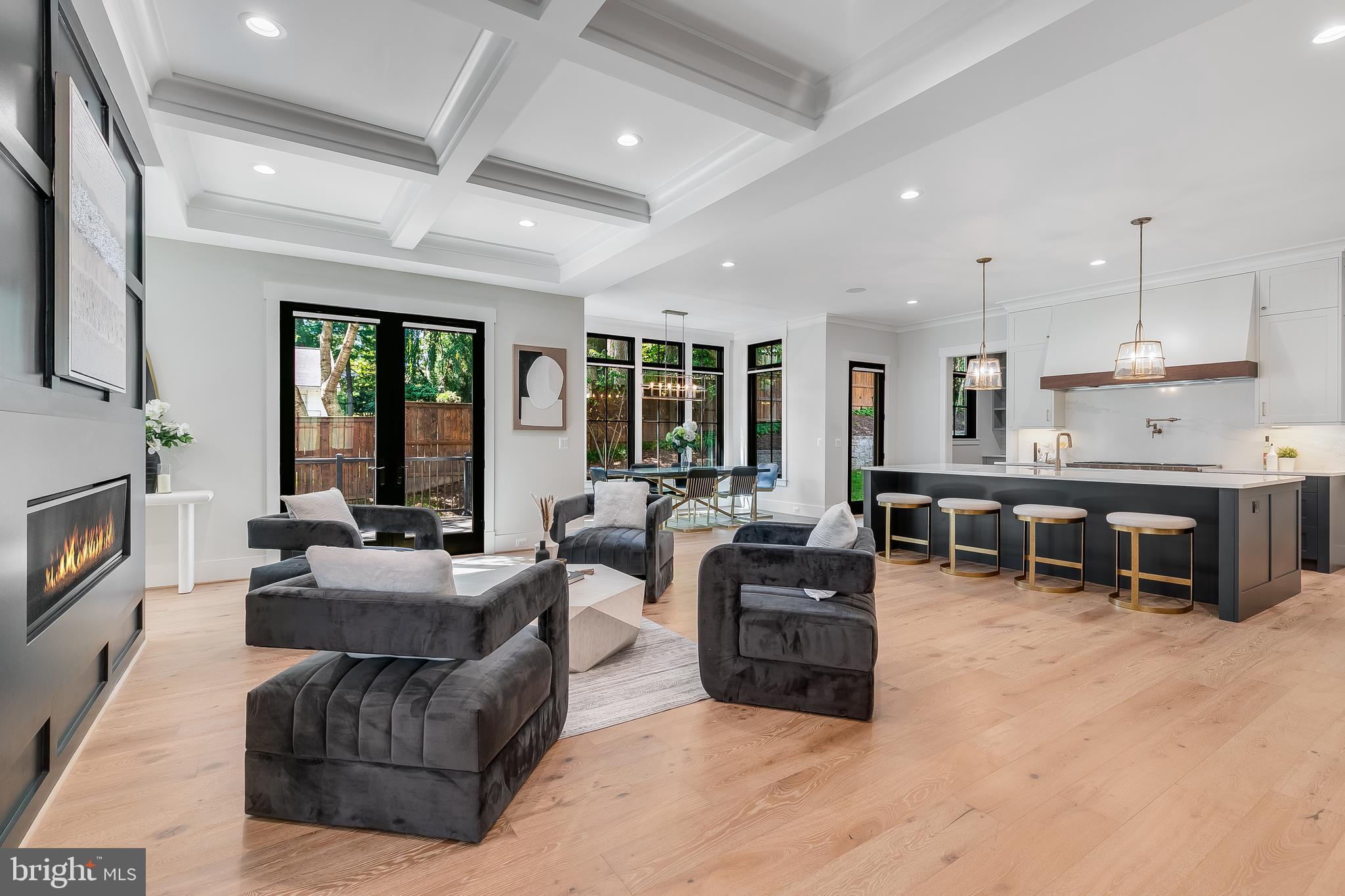 CHESTERBROOK WOODS - Residential