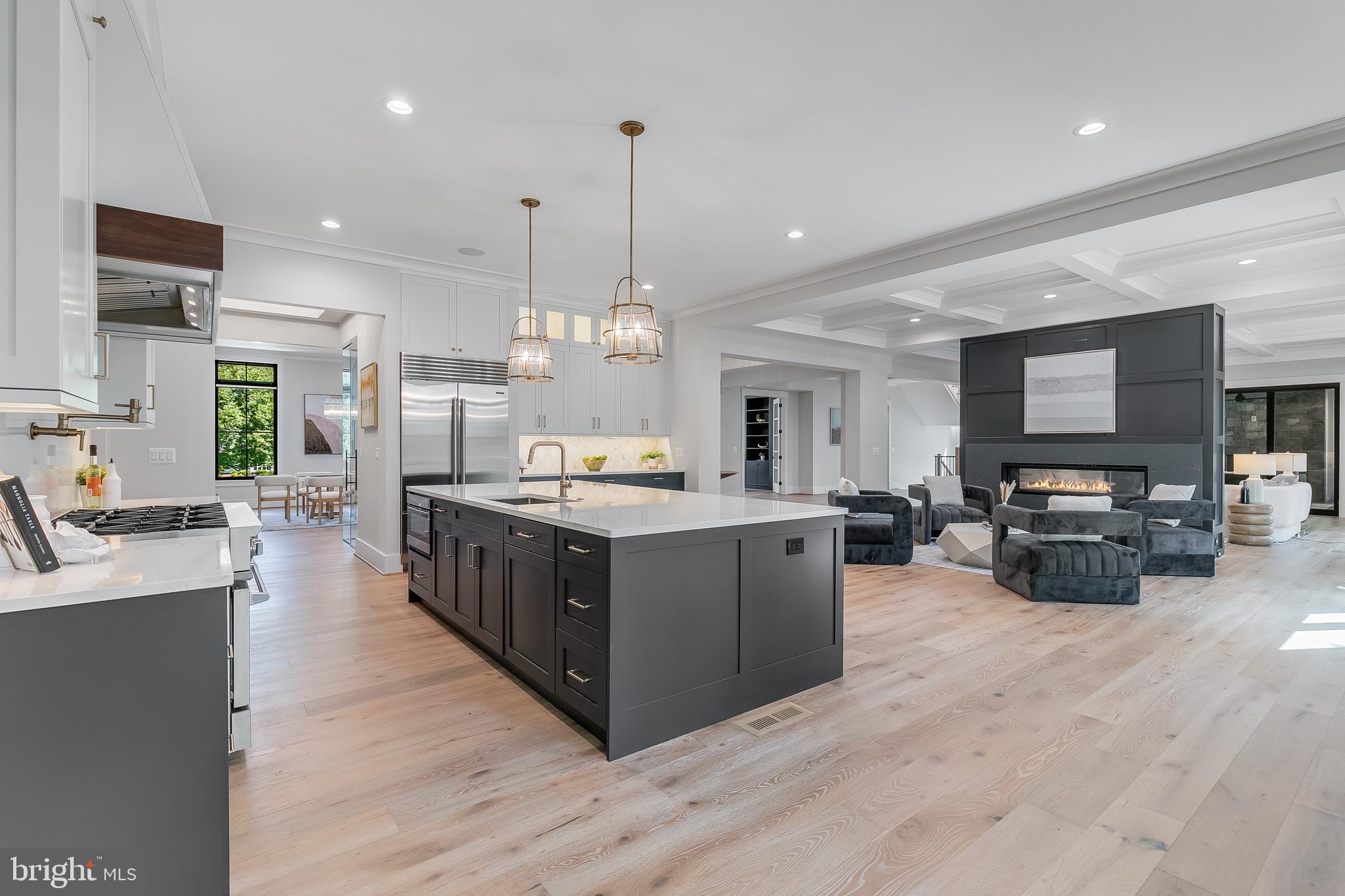 CHESTERBROOK WOODS - Residential